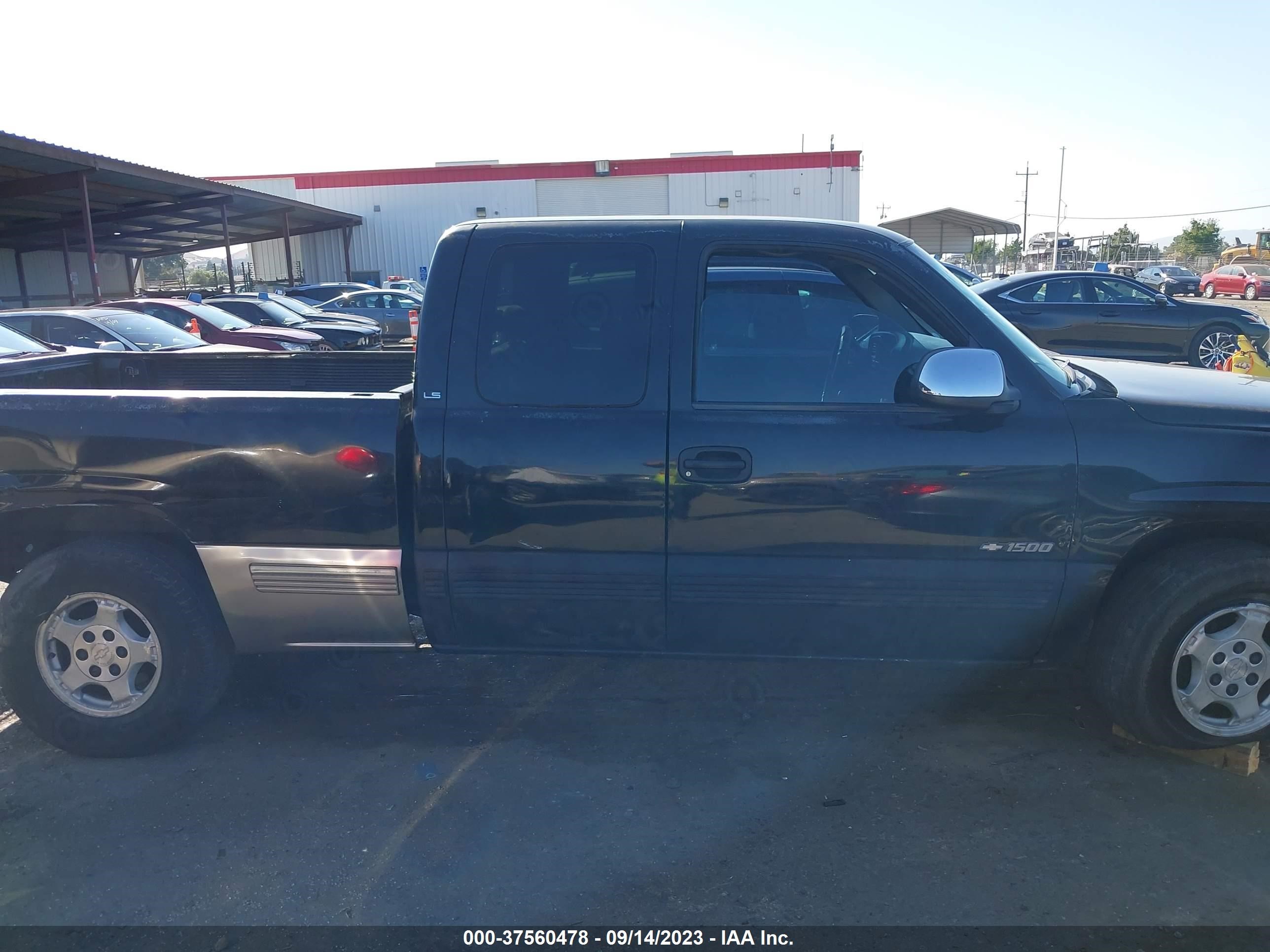 Photo 11 VIN: 2GCEC19TXY1327005 - CHEVROLET SILVERADO 