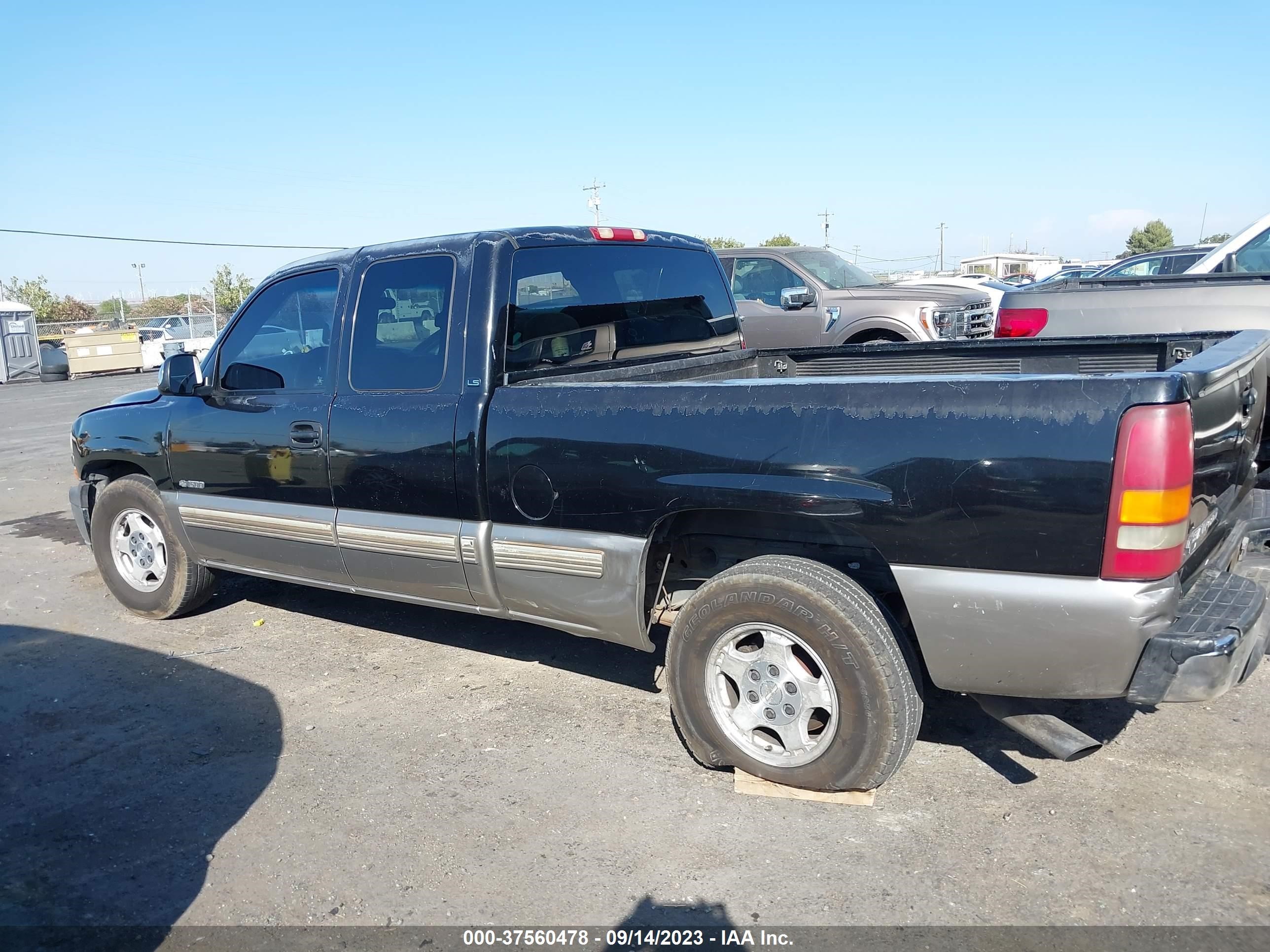 Photo 12 VIN: 2GCEC19TXY1327005 - CHEVROLET SILVERADO 