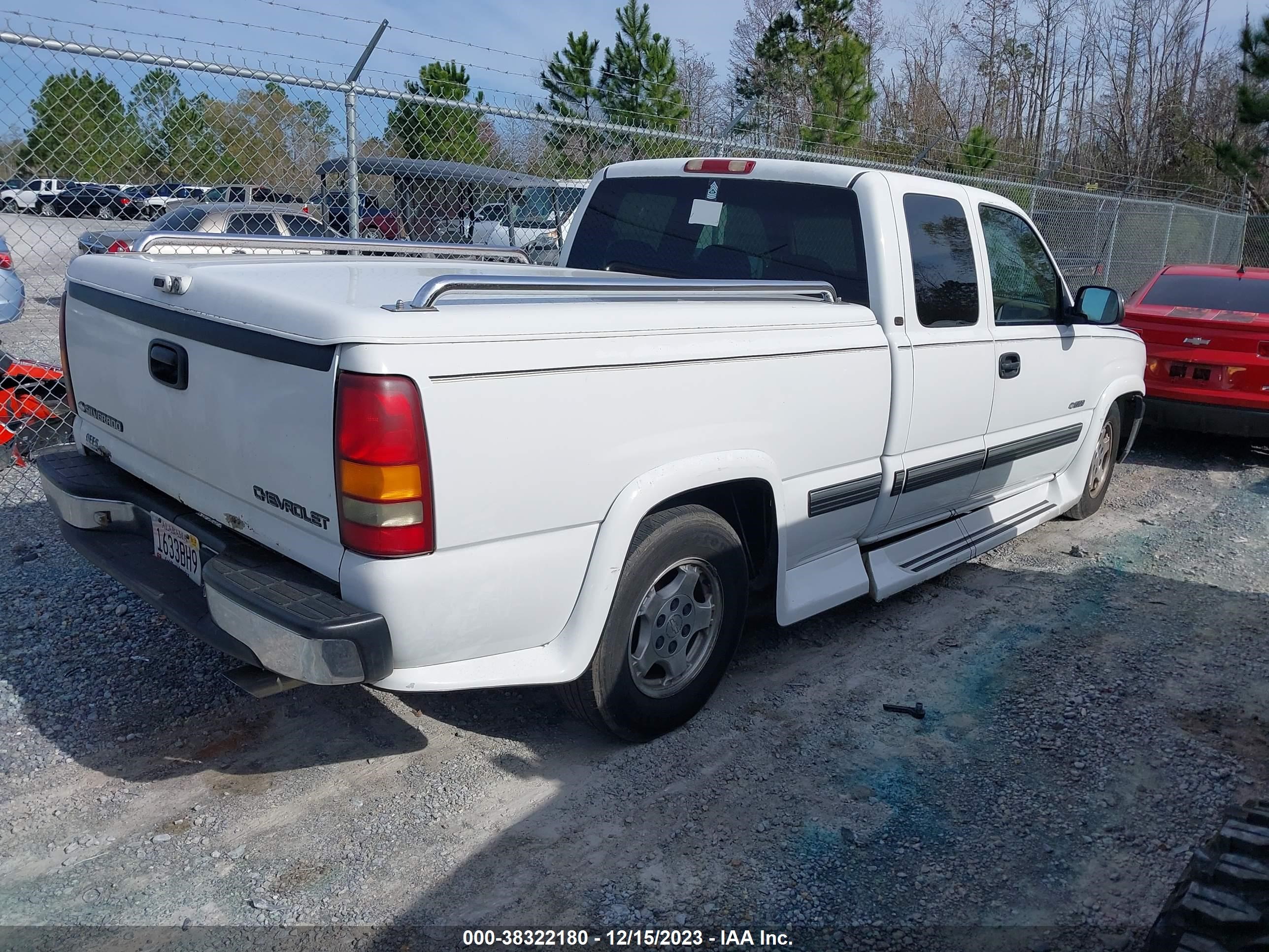 Photo 3 VIN: 2GCEC19TXY1355967 - CHEVROLET SILVERADO 