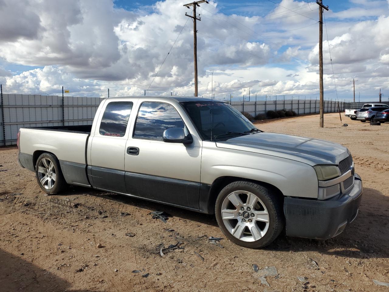 Photo 3 VIN: 2GCEC19V041364141 - CHEVROLET SILVERADO 