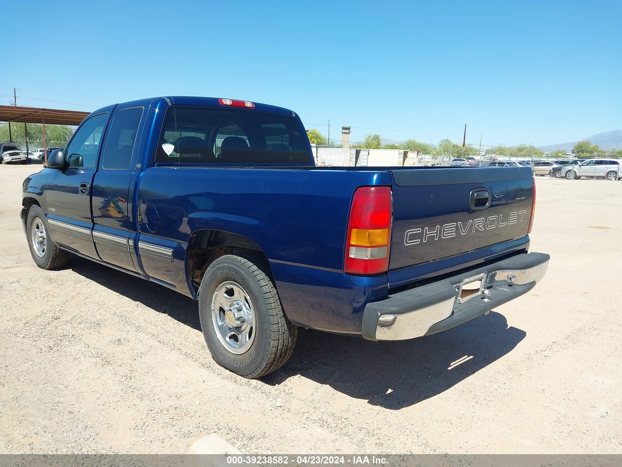 Photo 2 VIN: 2GCEC19V0Y1293075 - CHEVROLET SILVERADO 