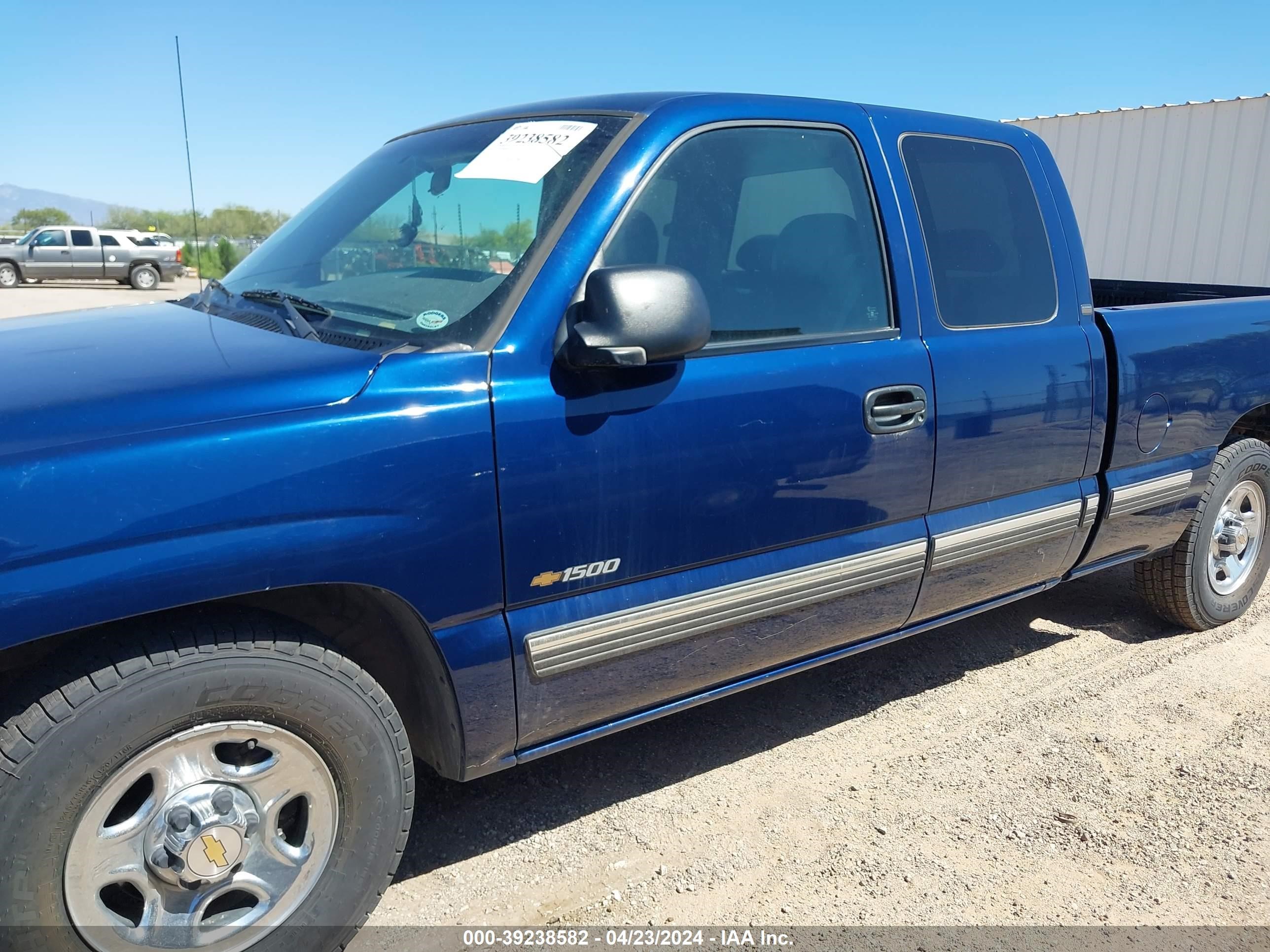 Photo 5 VIN: 2GCEC19V0Y1293075 - CHEVROLET SILVERADO 