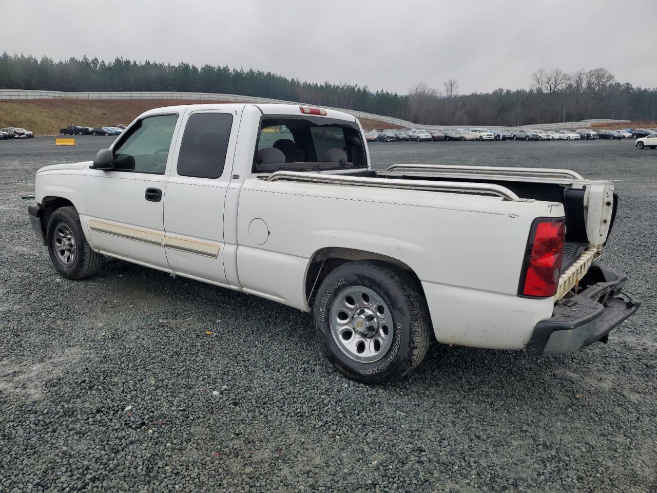 Photo 1 VIN: 2GCEC19V151147165 - CHEVROLET SILVERADO 