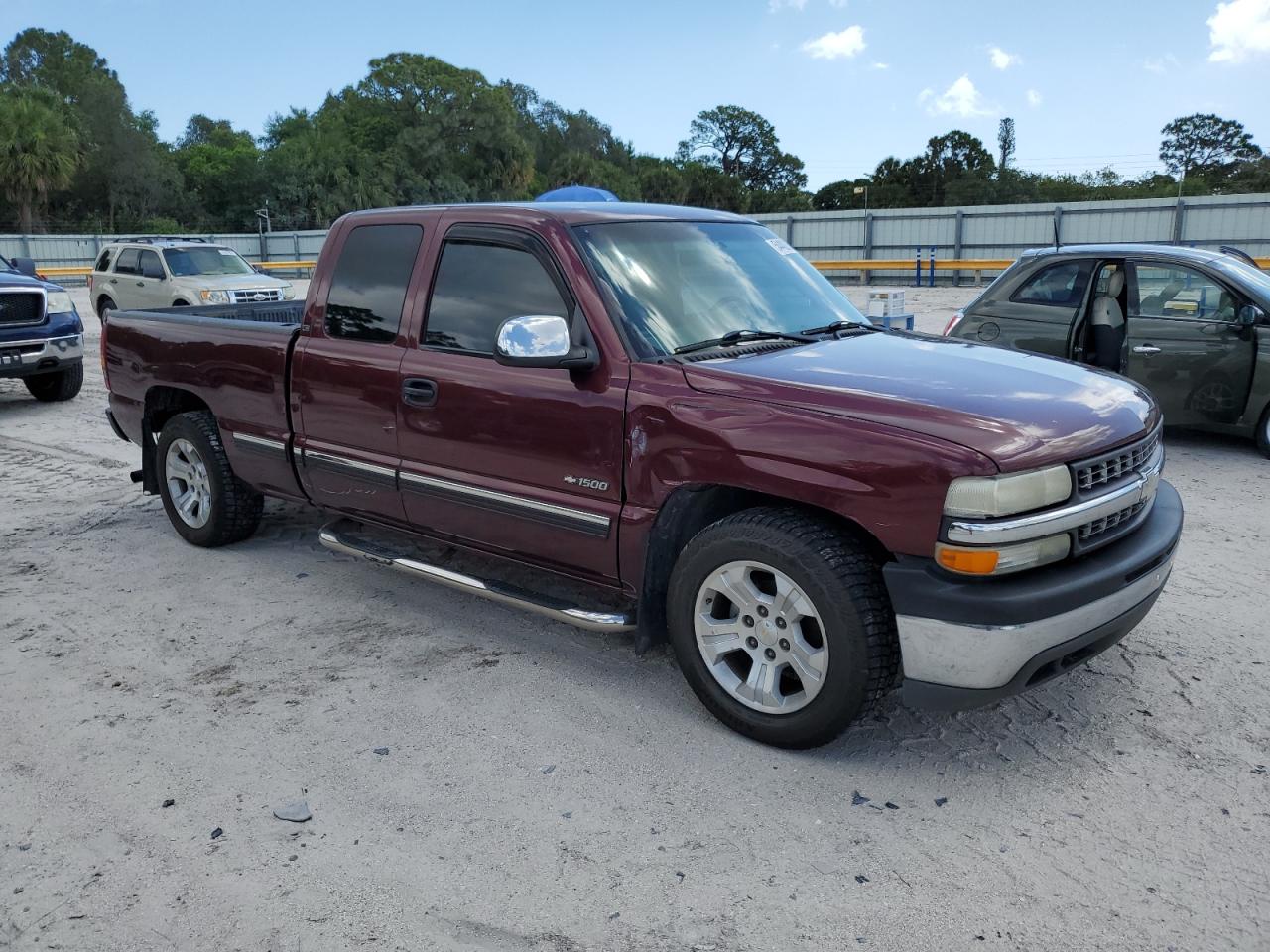 Photo 3 VIN: 2GCEC19V211405655 - CHEVROLET SILVERADO 