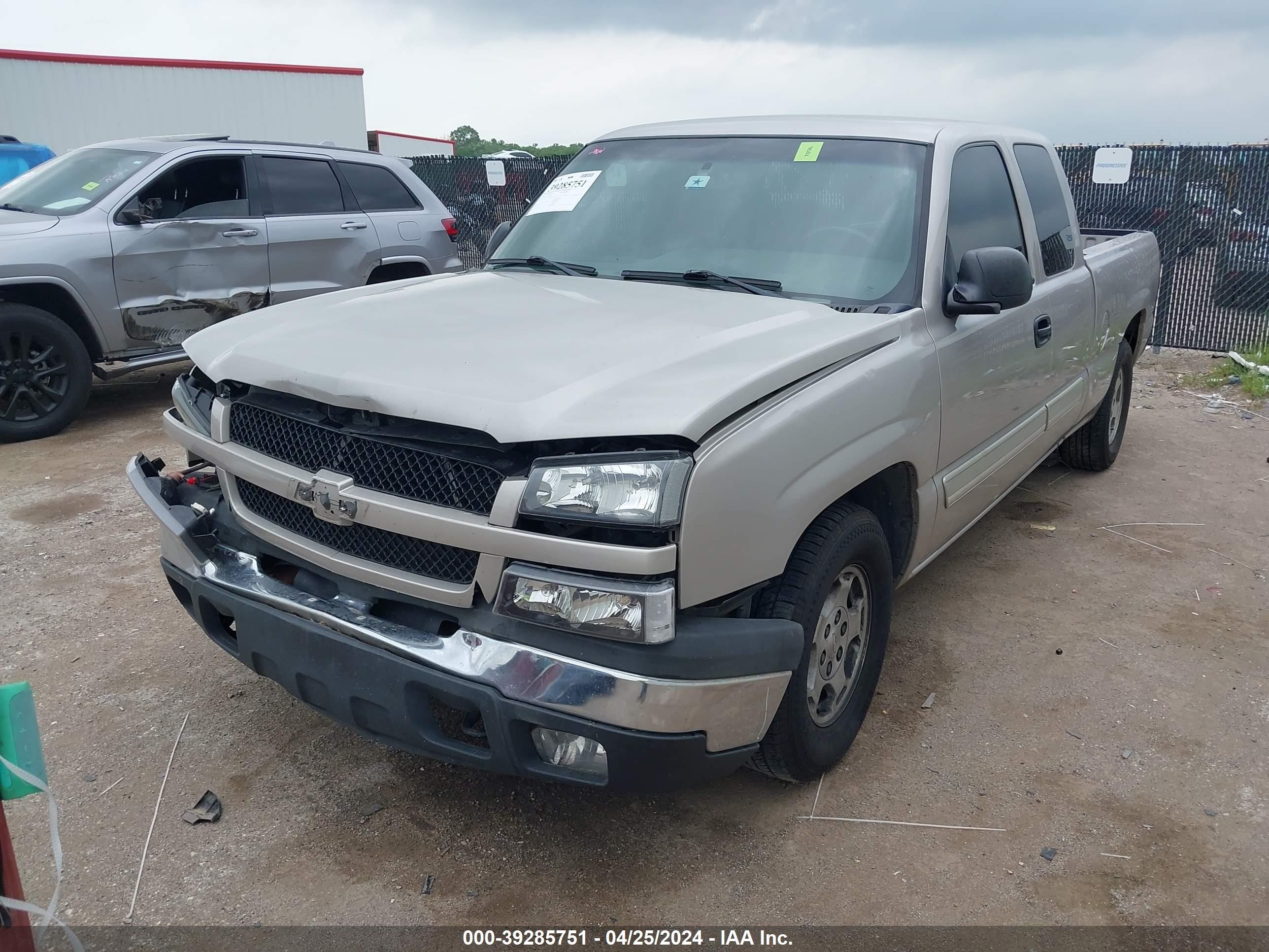 Photo 1 VIN: 2GCEC19V241397836 - CHEVROLET SILVERADO 