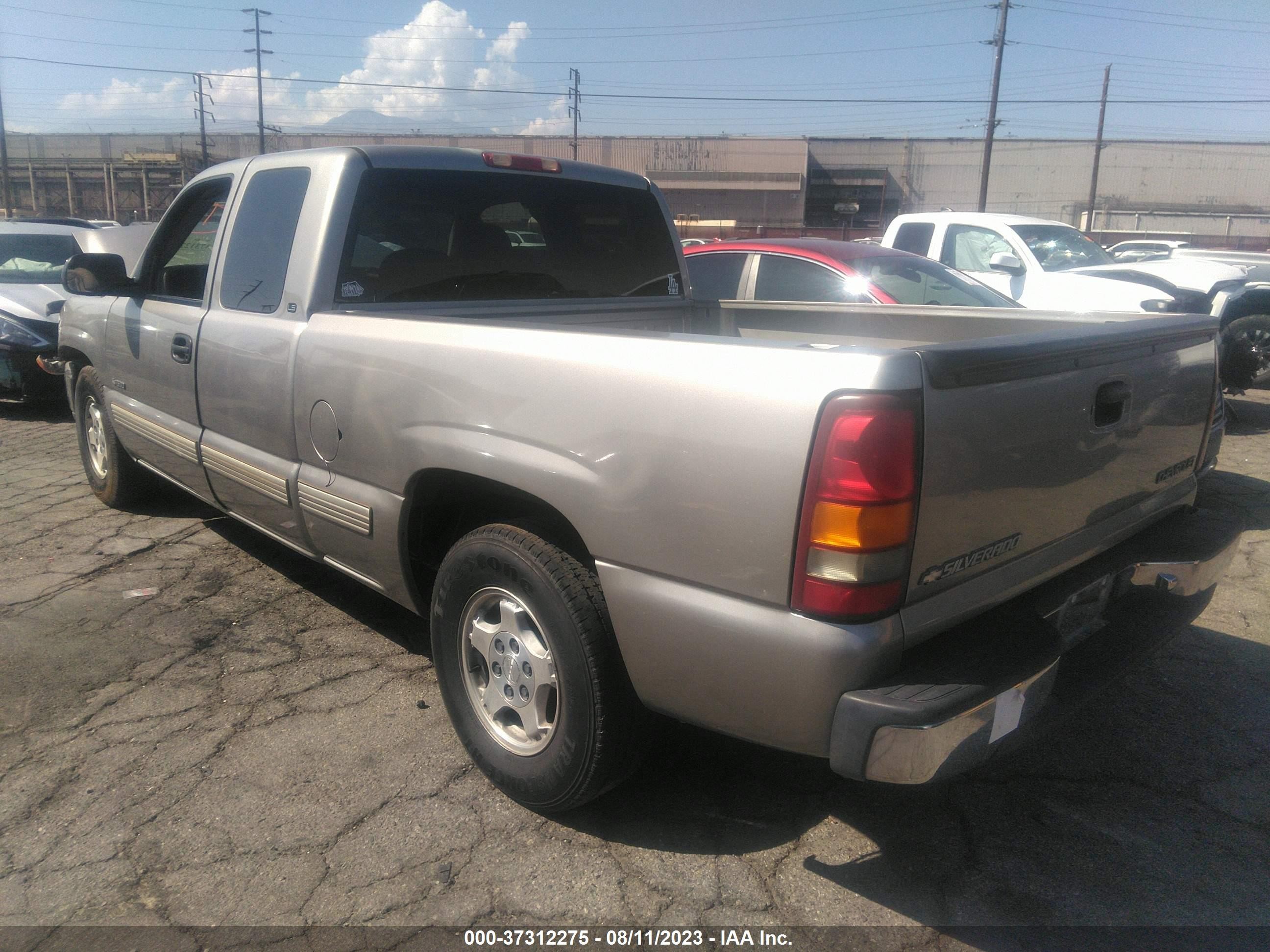 Photo 2 VIN: 2GCEC19V2X1287227 - CHEVROLET SILVERADO 