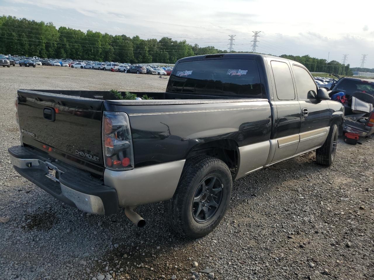 Photo 2 VIN: 2GCEC19V331112480 - CHEVROLET SILVERADO 