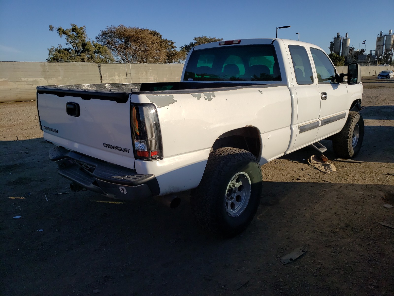 Photo 3 VIN: 2GCEC19V341255558 - CHEVROLET SILVERADO 