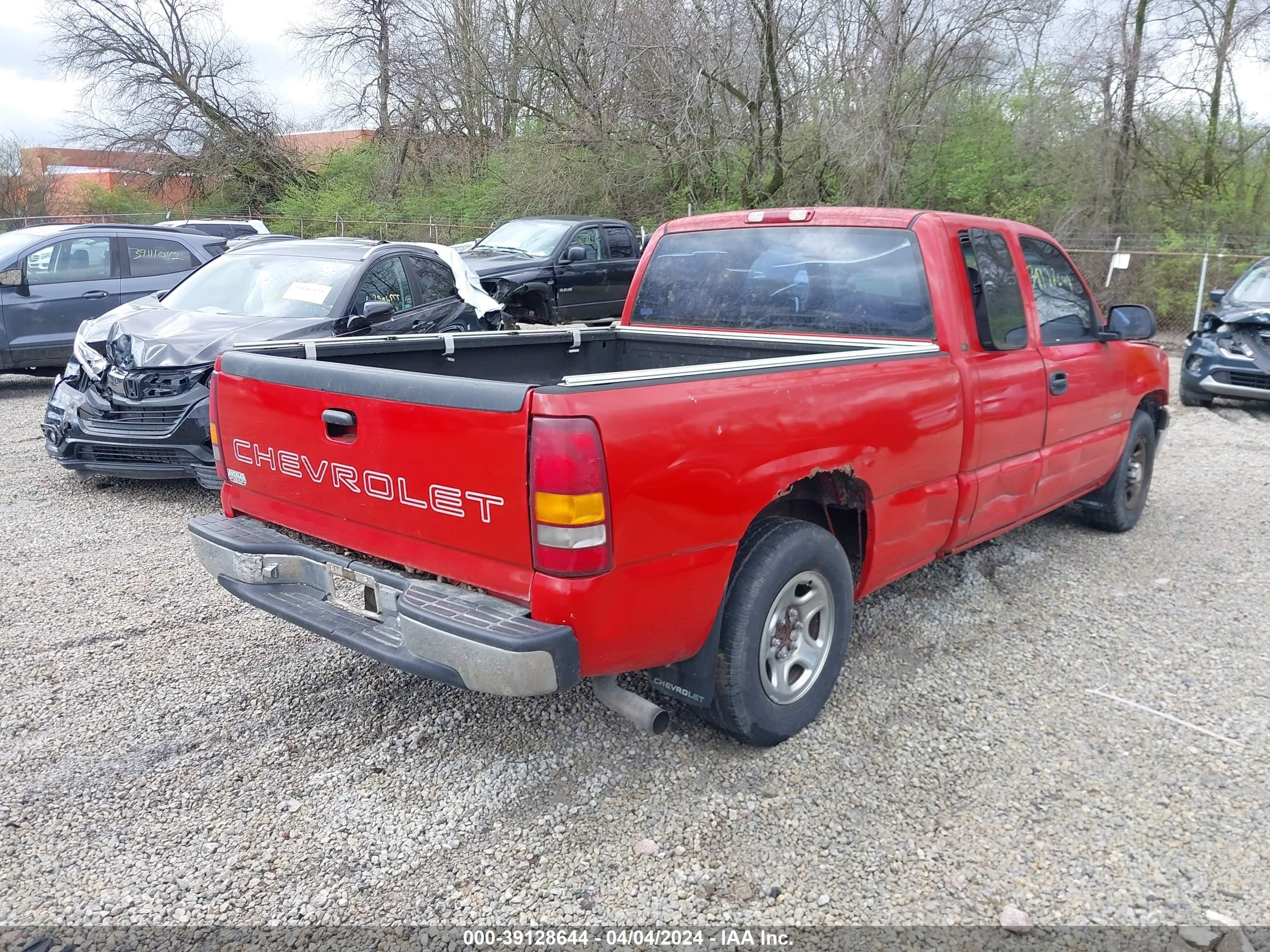 Photo 3 VIN: 2GCEC19V411335091 - CHEVROLET SILVERADO 