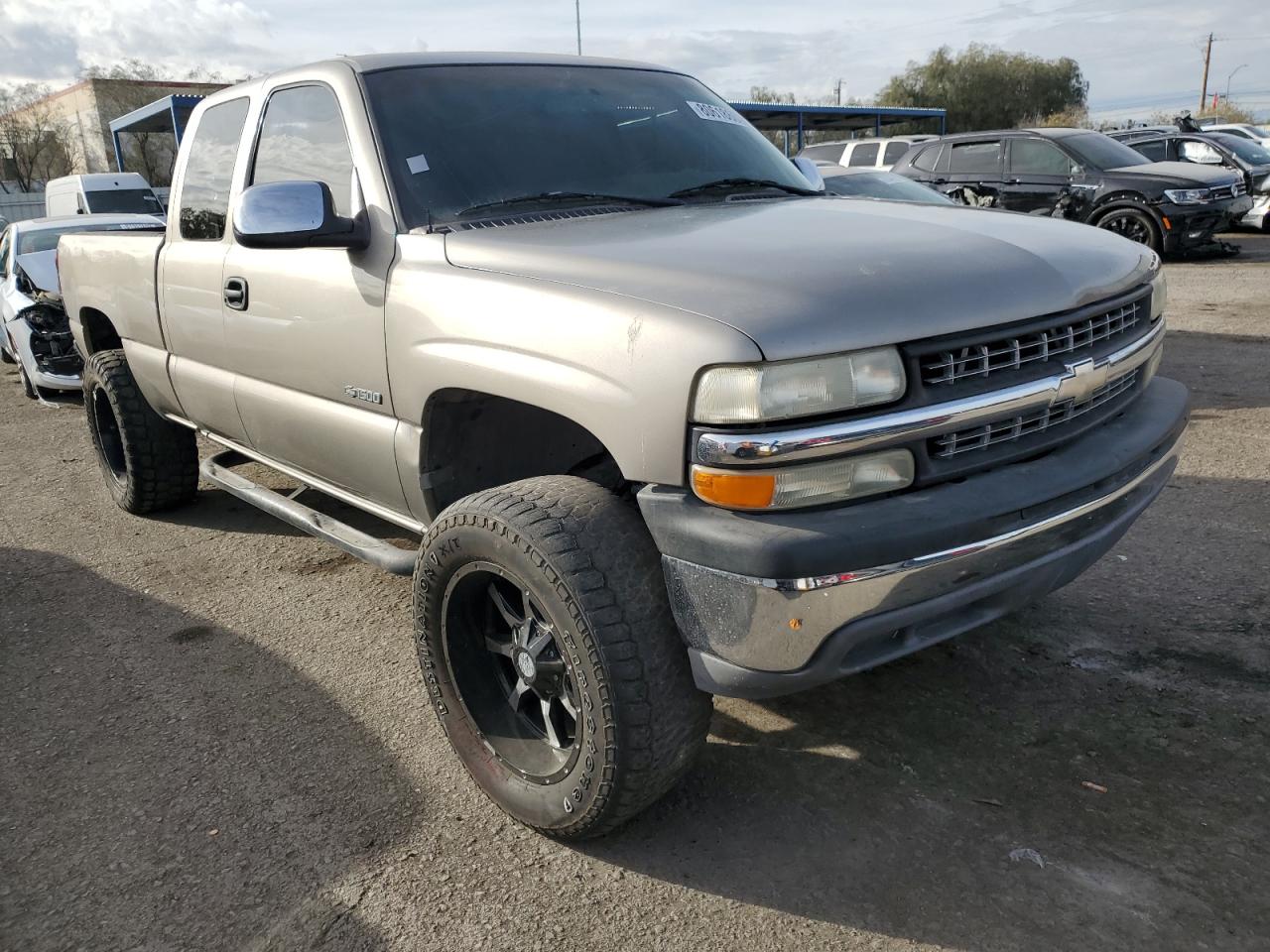 Photo 3 VIN: 2GCEC19V421214370 - CHEVROLET SILVERADO 