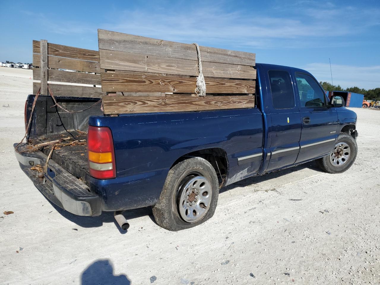 Photo 2 VIN: 2GCEC19V421315103 - CHEVROLET SILVERADO 