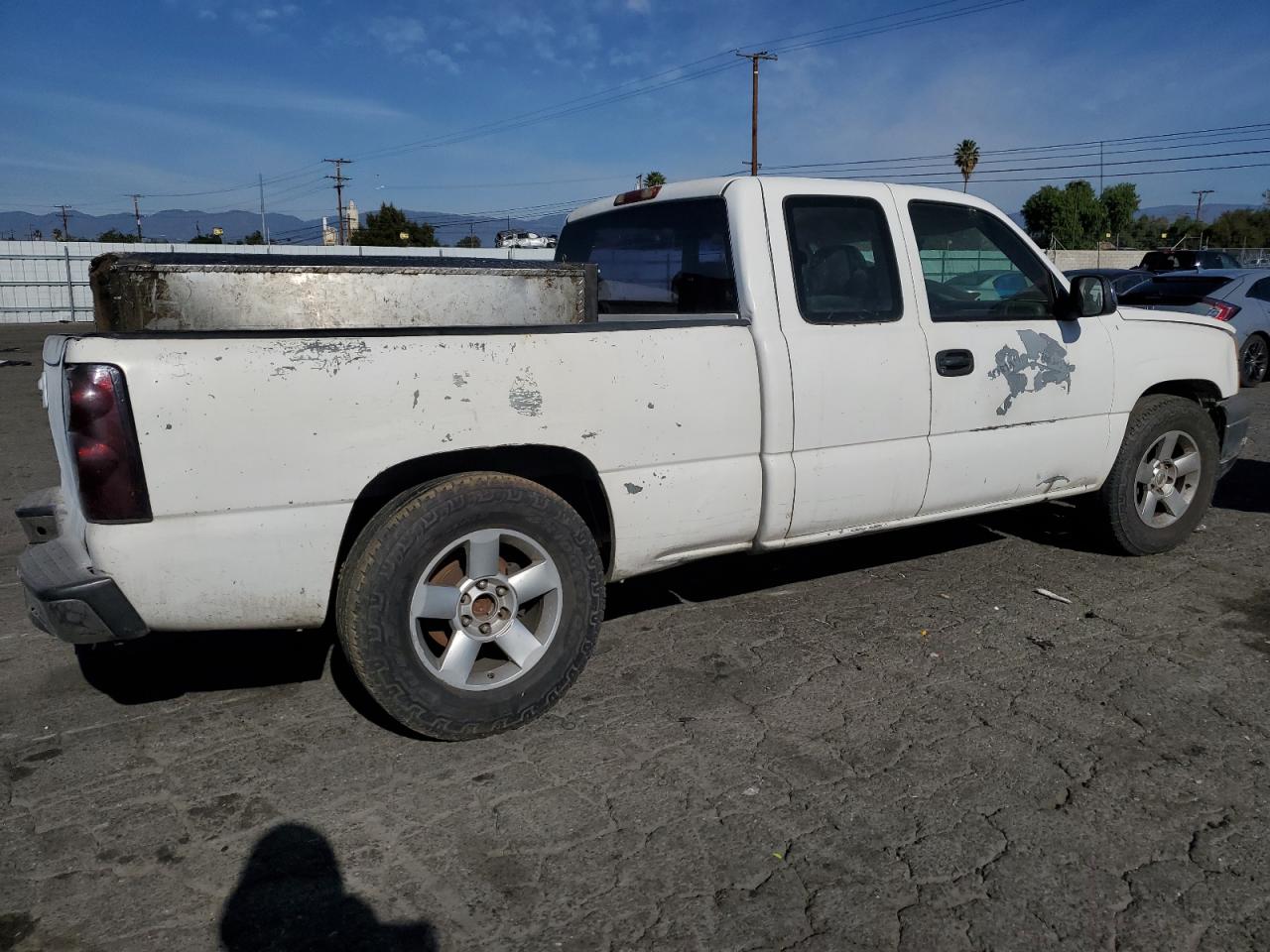 Photo 2 VIN: 2GCEC19V431103478 - CHEVROLET SILVERADO 