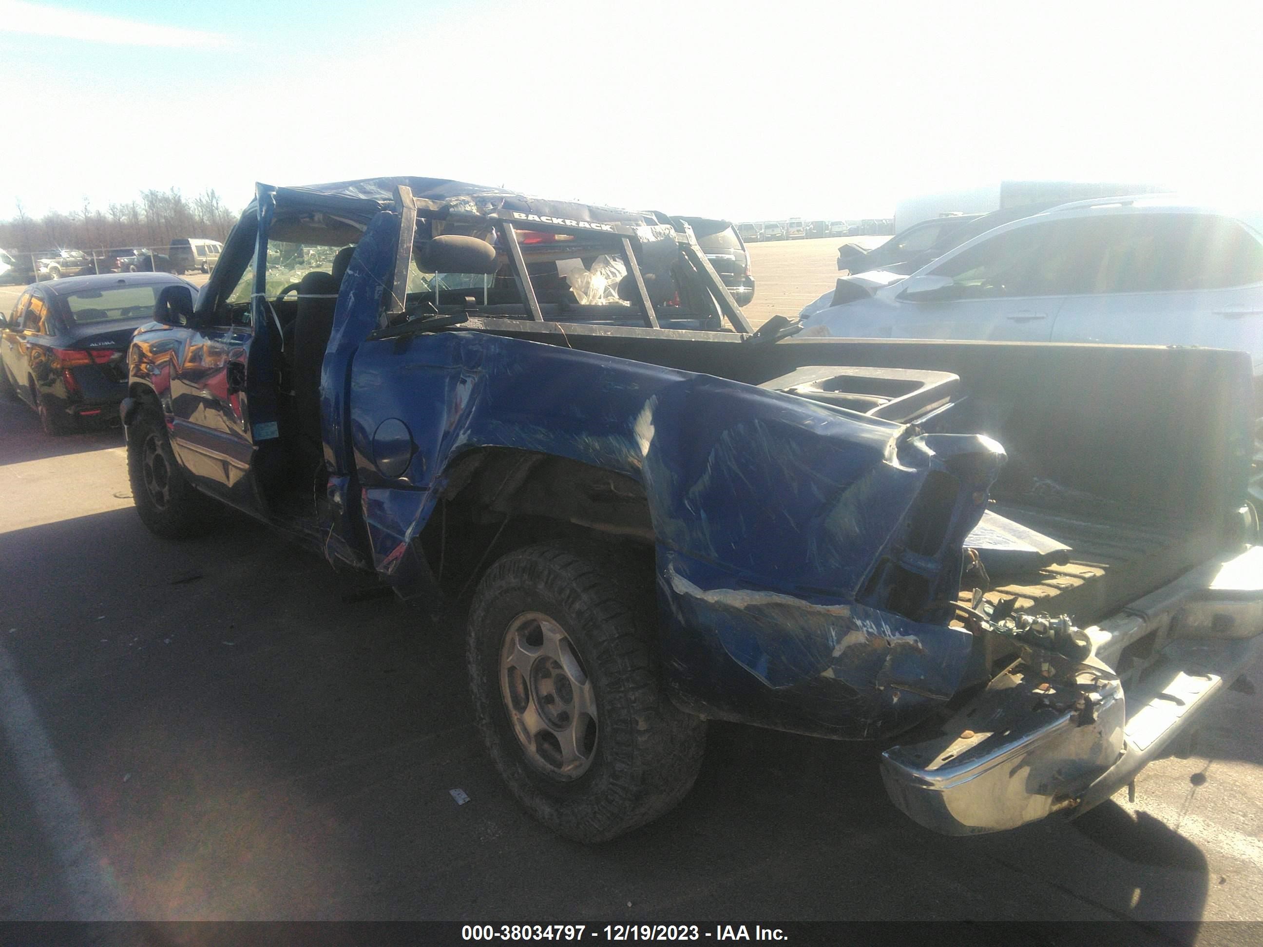 Photo 2 VIN: 2GCEC19V431246575 - CHEVROLET SILVERADO 