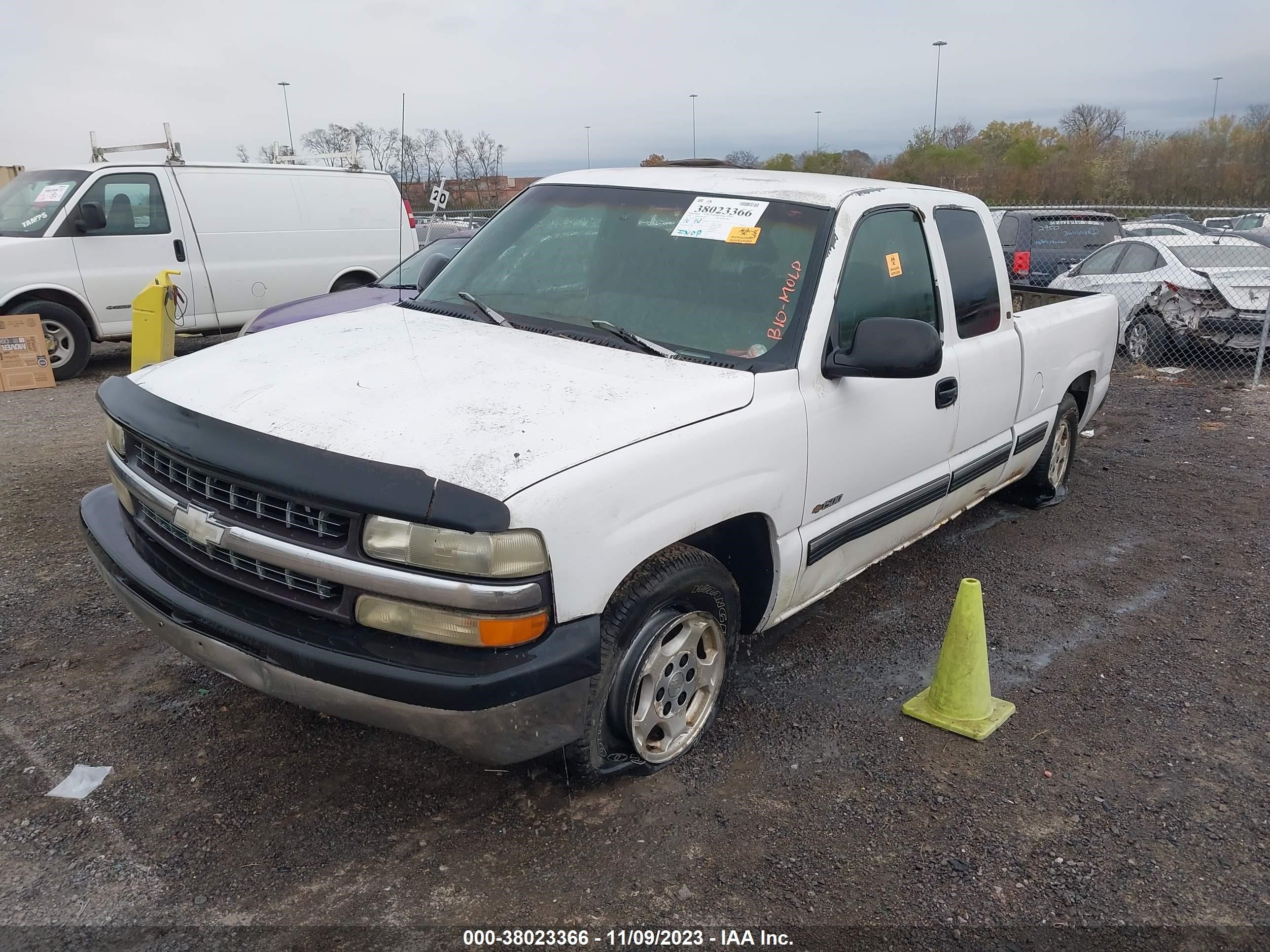 Photo 1 VIN: 2GCEC19V4X1189199 - CHEVROLET SILVERADO 