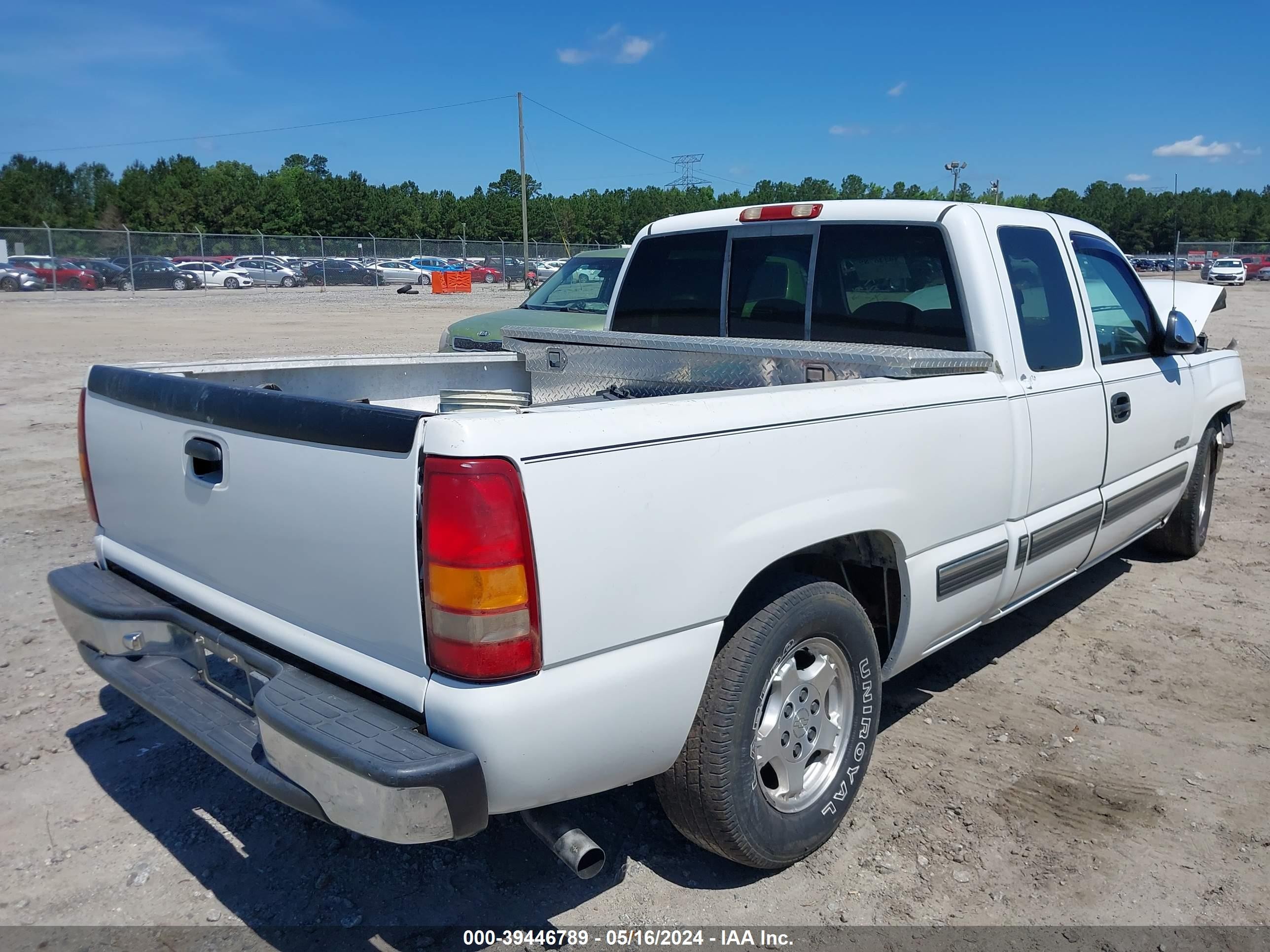 Photo 3 VIN: 2GCEC19V511236425 - CHEVROLET SILVERADO 