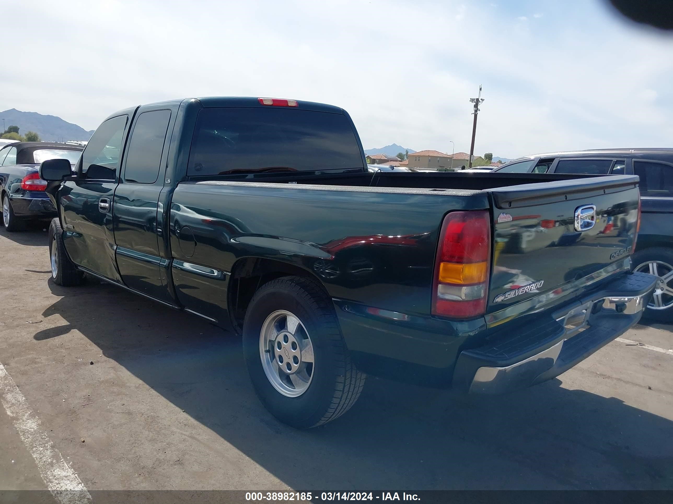 Photo 2 VIN: 2GCEC19V511401485 - CHEVROLET SILVERADO 