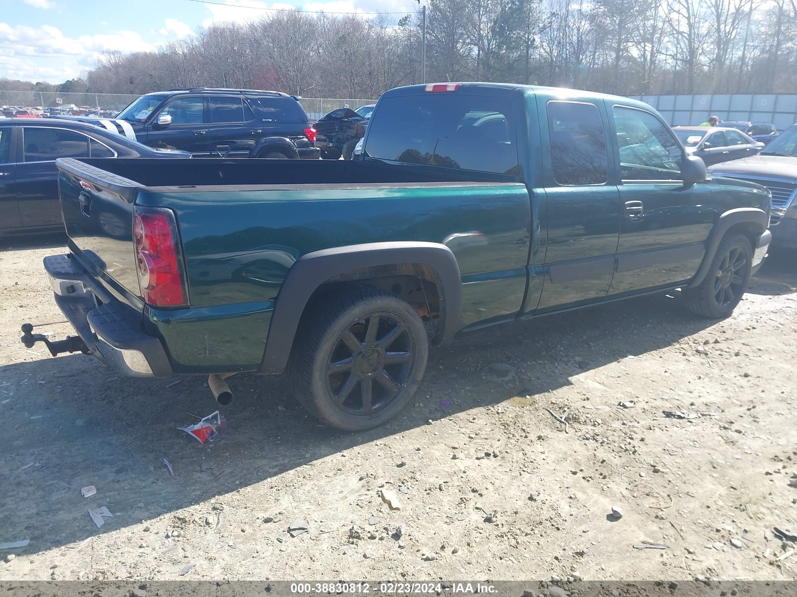 Photo 3 VIN: 2GCEC19V541338120 - CHEVROLET SILVERADO 