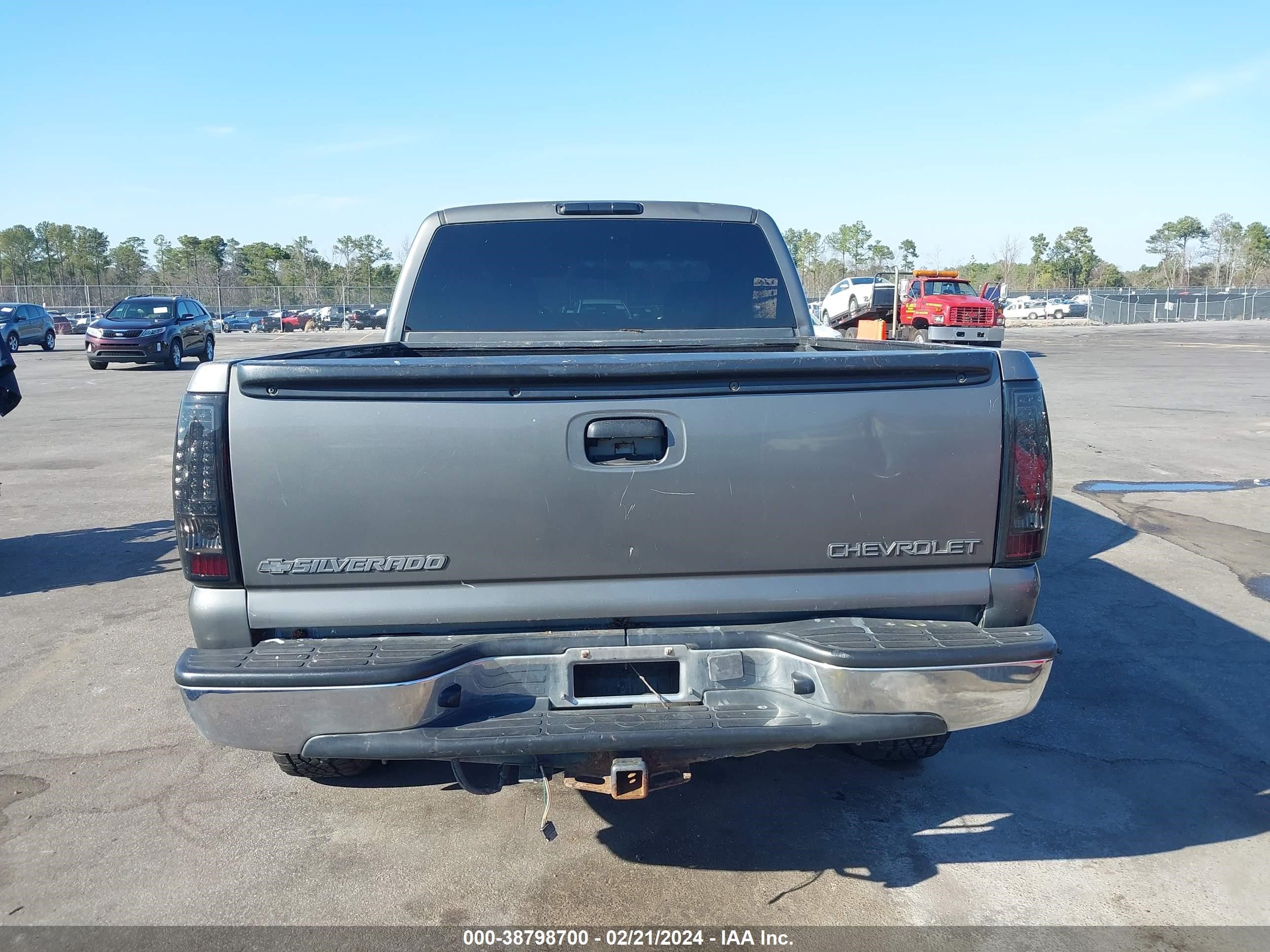 Photo 15 VIN: 2GCEC19V721347415 - CHEVROLET SILVERADO 