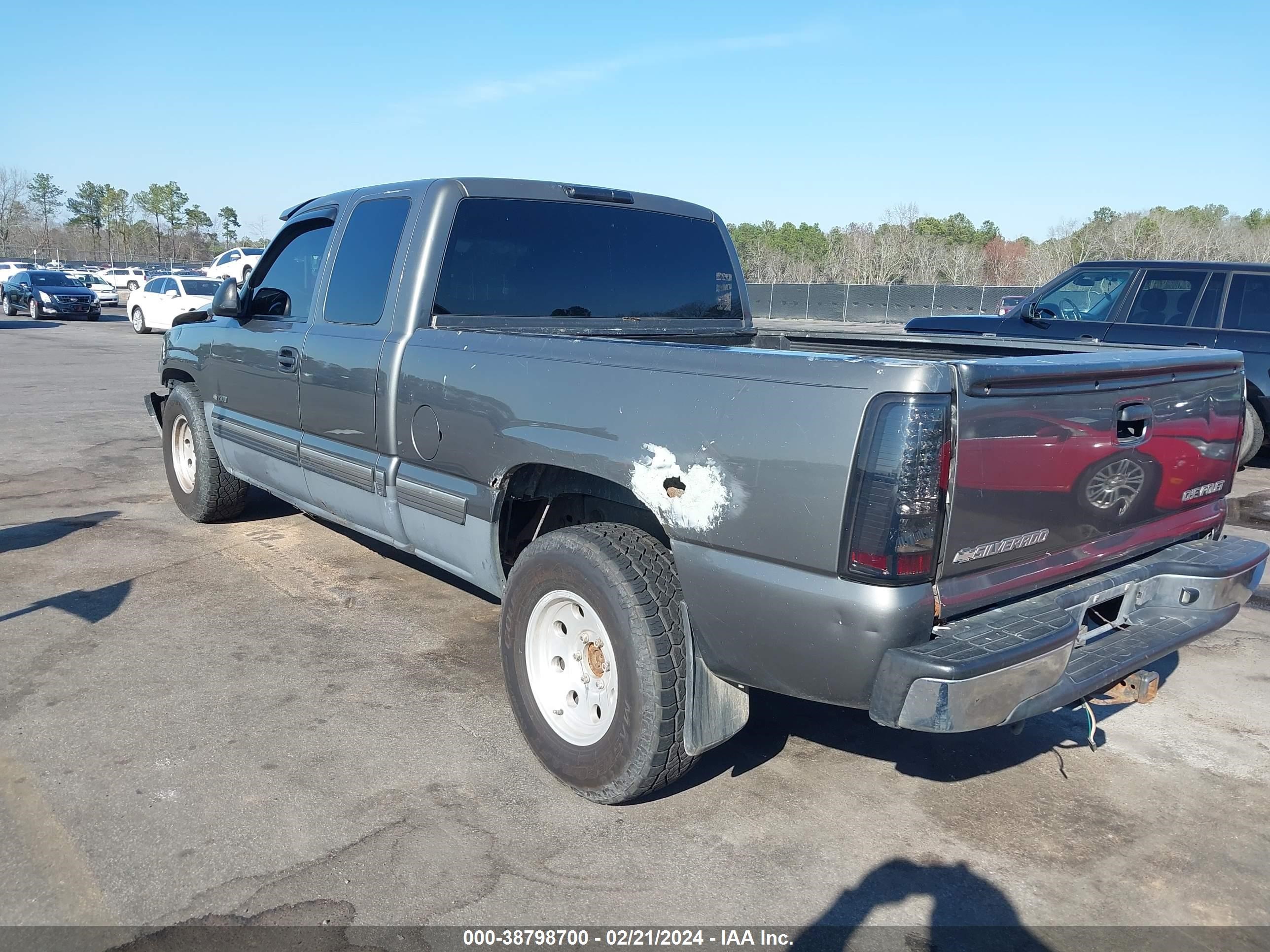 Photo 2 VIN: 2GCEC19V721347415 - CHEVROLET SILVERADO 