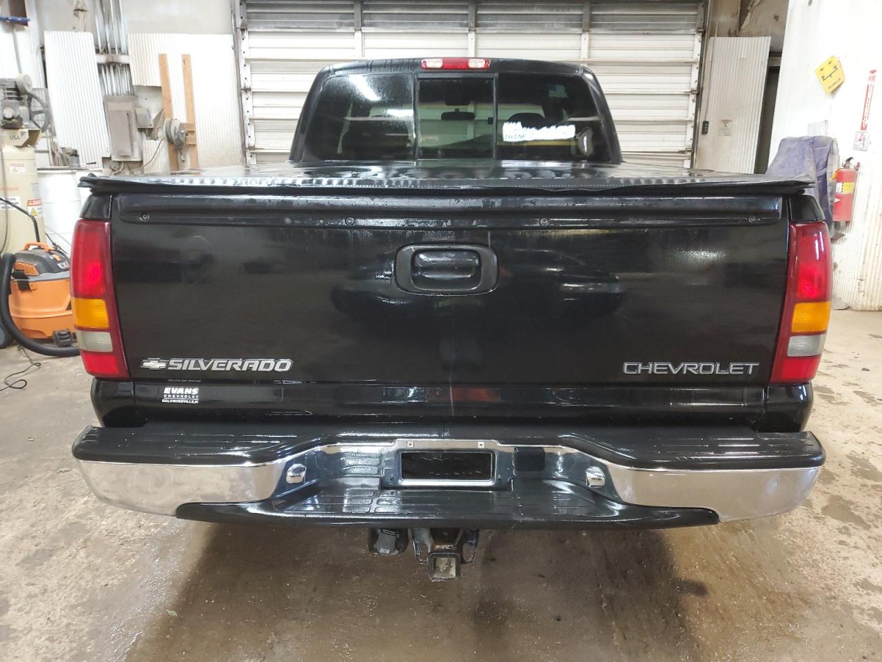 Photo 5 VIN: 2GCEC19V7X1234667 - CHEVROLET SILVERADO 