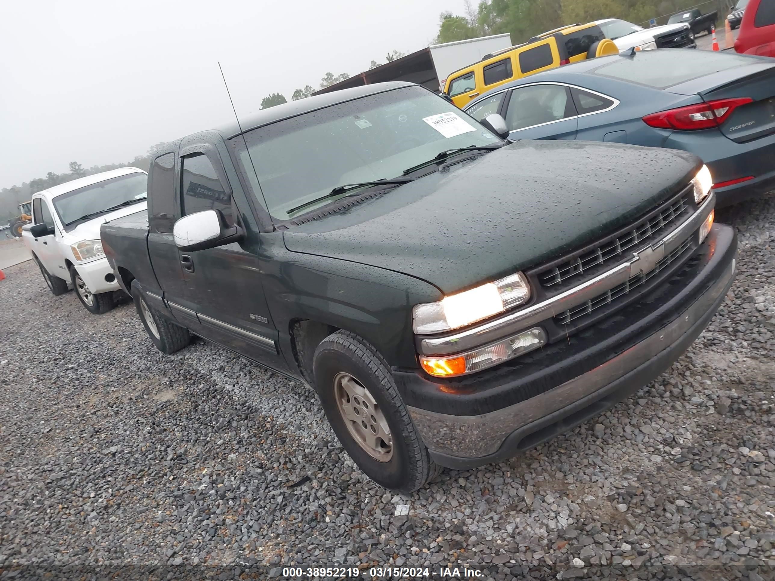 Photo 0 VIN: 2GCEC19V811147268 - CHEVROLET SILVERADO 