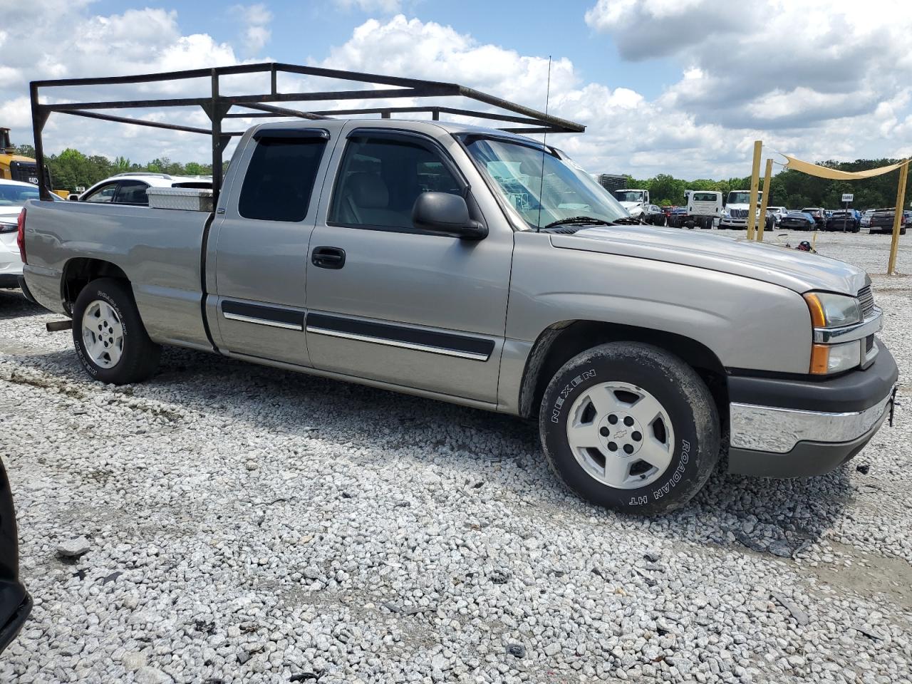 Photo 3 VIN: 2GCEC19V831142316 - CHEVROLET SILVERADO 