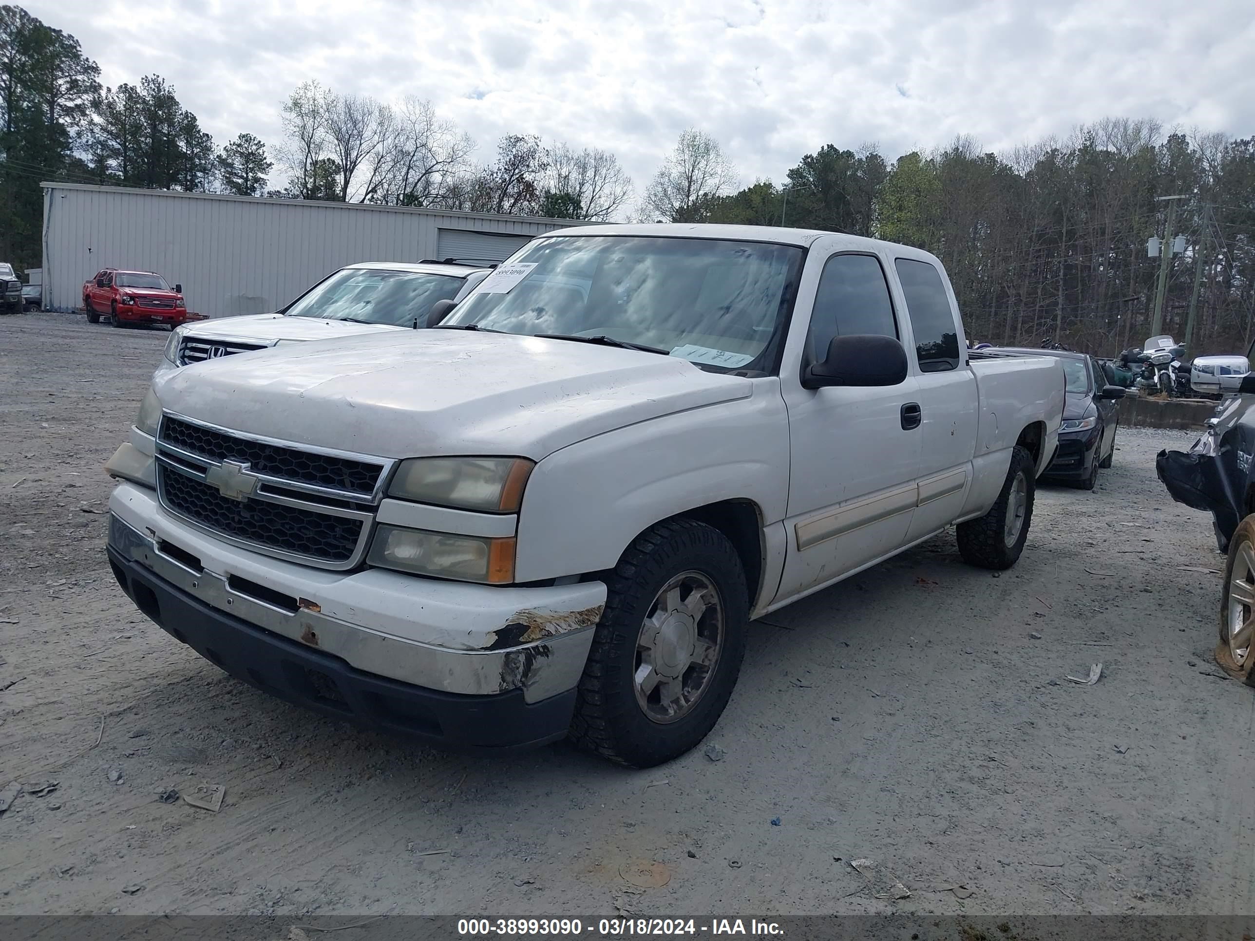 Photo 1 VIN: 2GCEC19V861299428 - CHEVROLET SILVERADO 