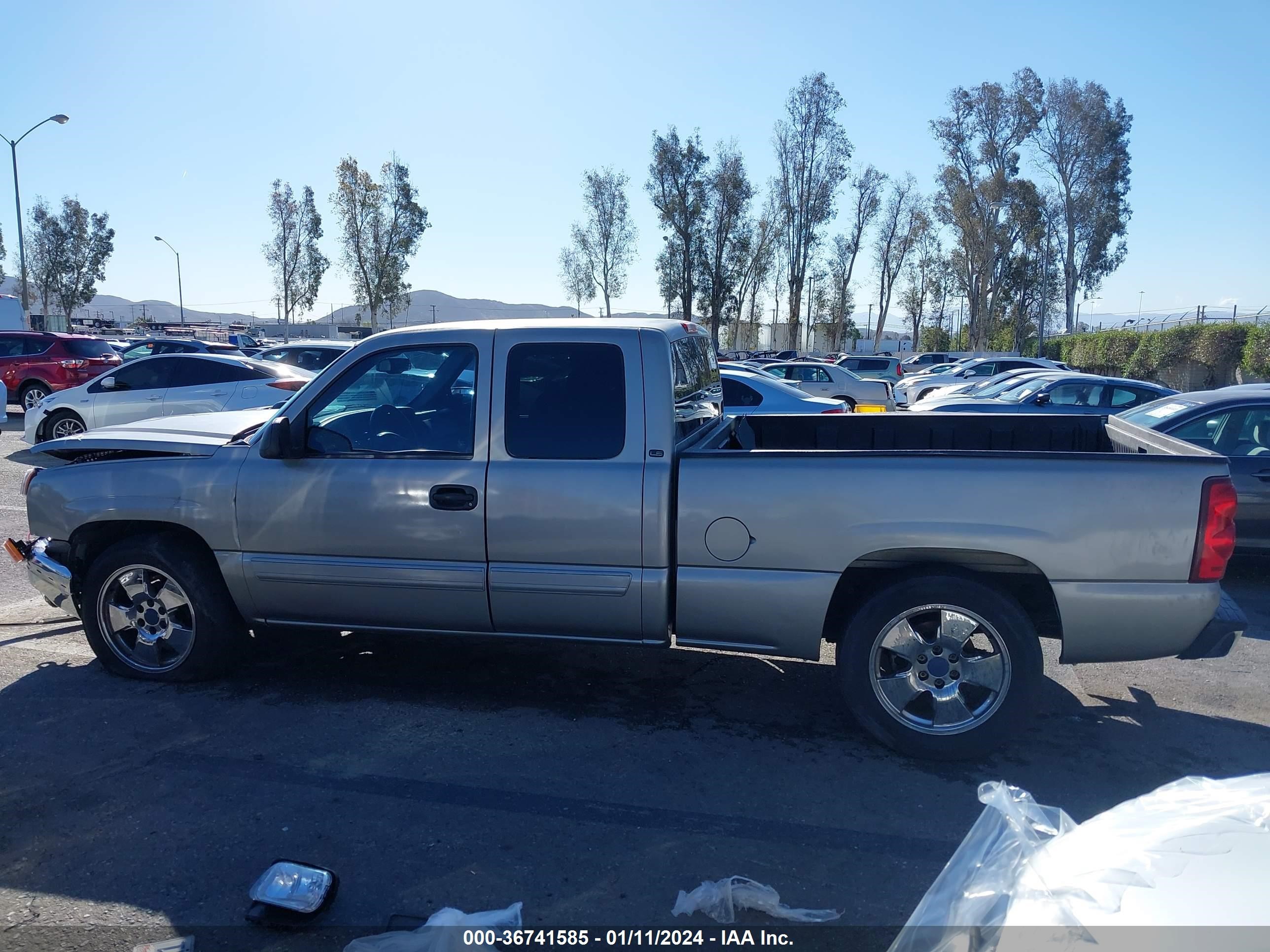 Photo 13 VIN: 2GCEC19V931331282 - CHEVROLET SILVERADO 