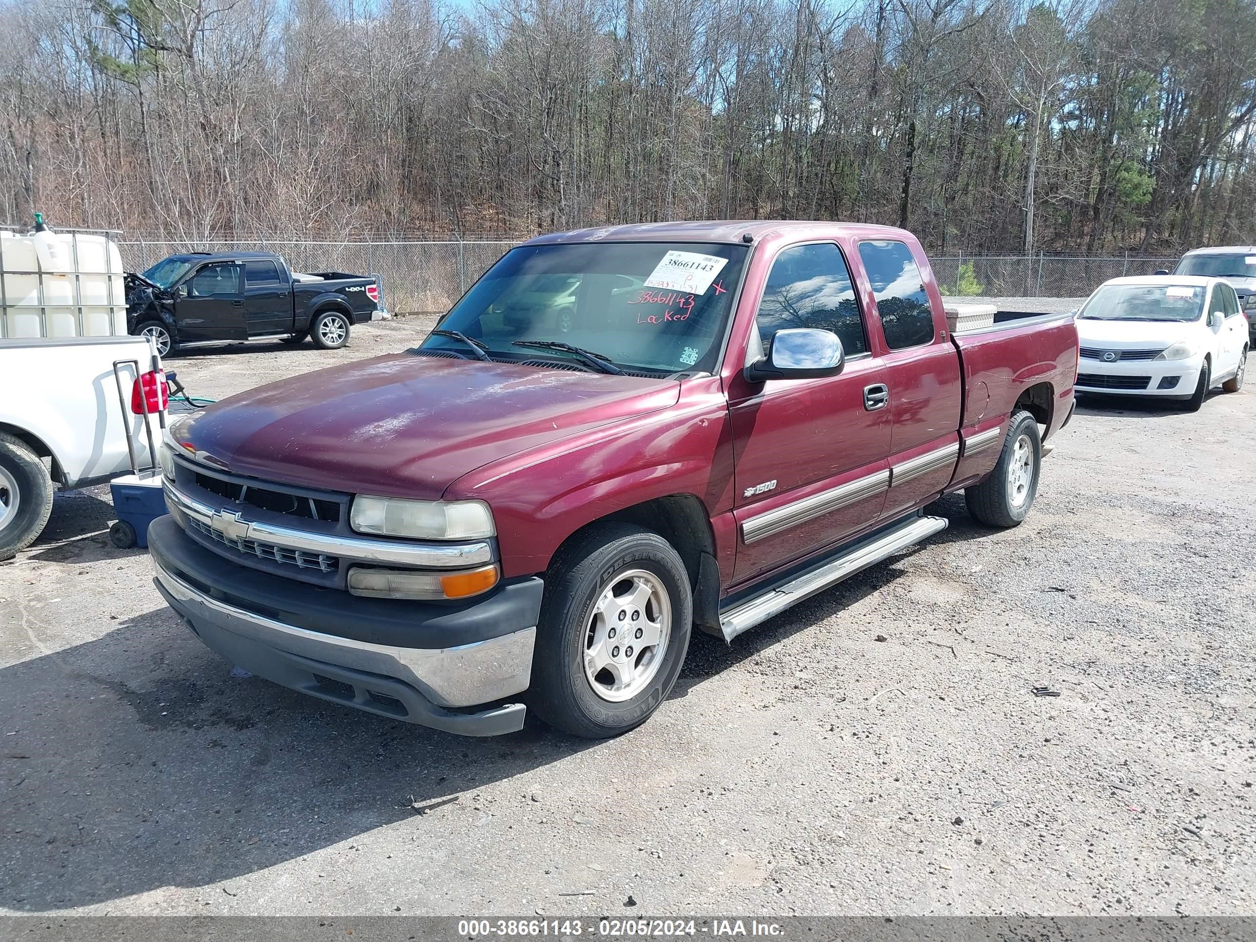 Photo 1 VIN: 2GCEC19V9Y1195839 - CHEVROLET SILVERADO 