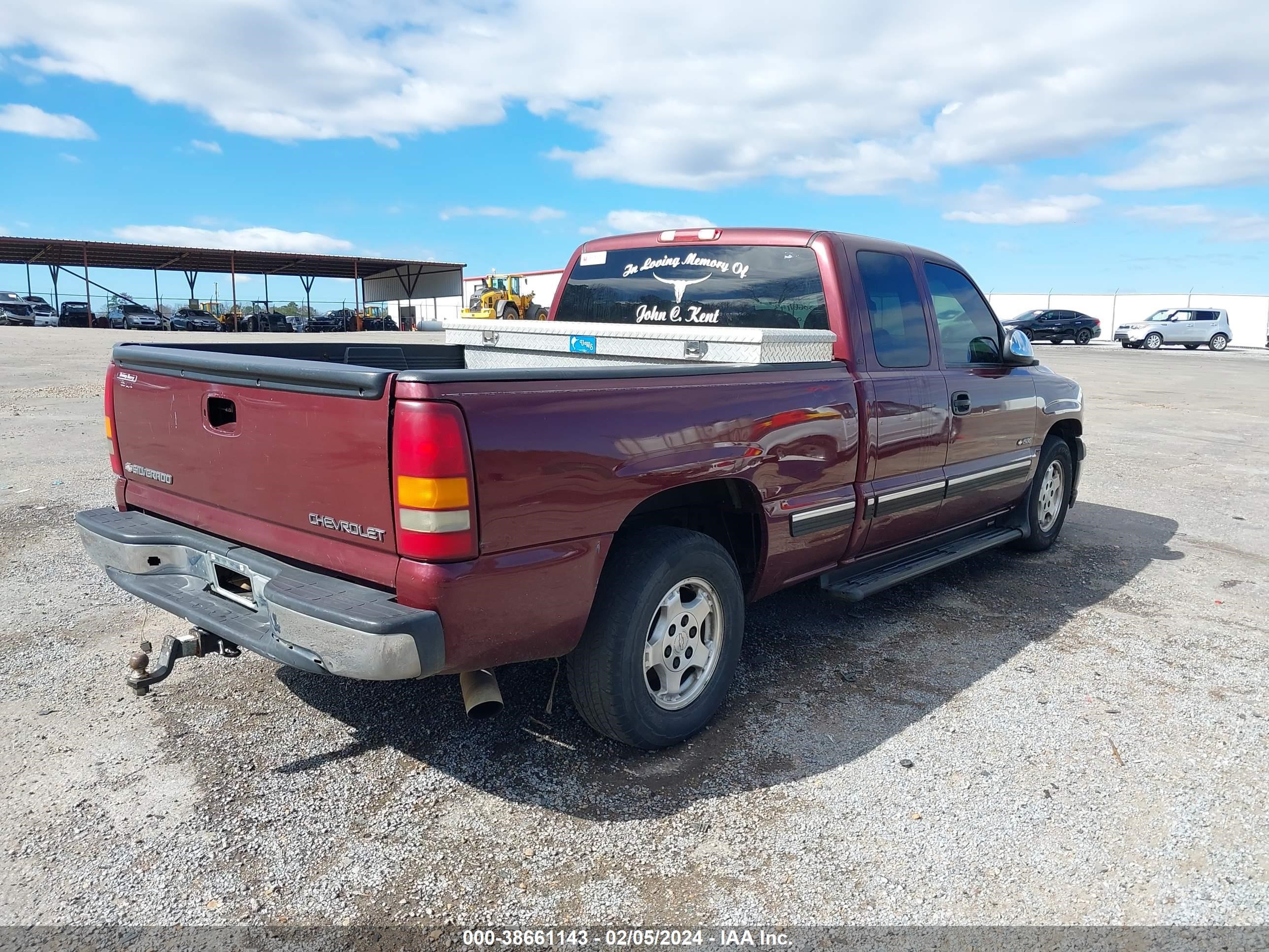 Photo 3 VIN: 2GCEC19V9Y1195839 - CHEVROLET SILVERADO 