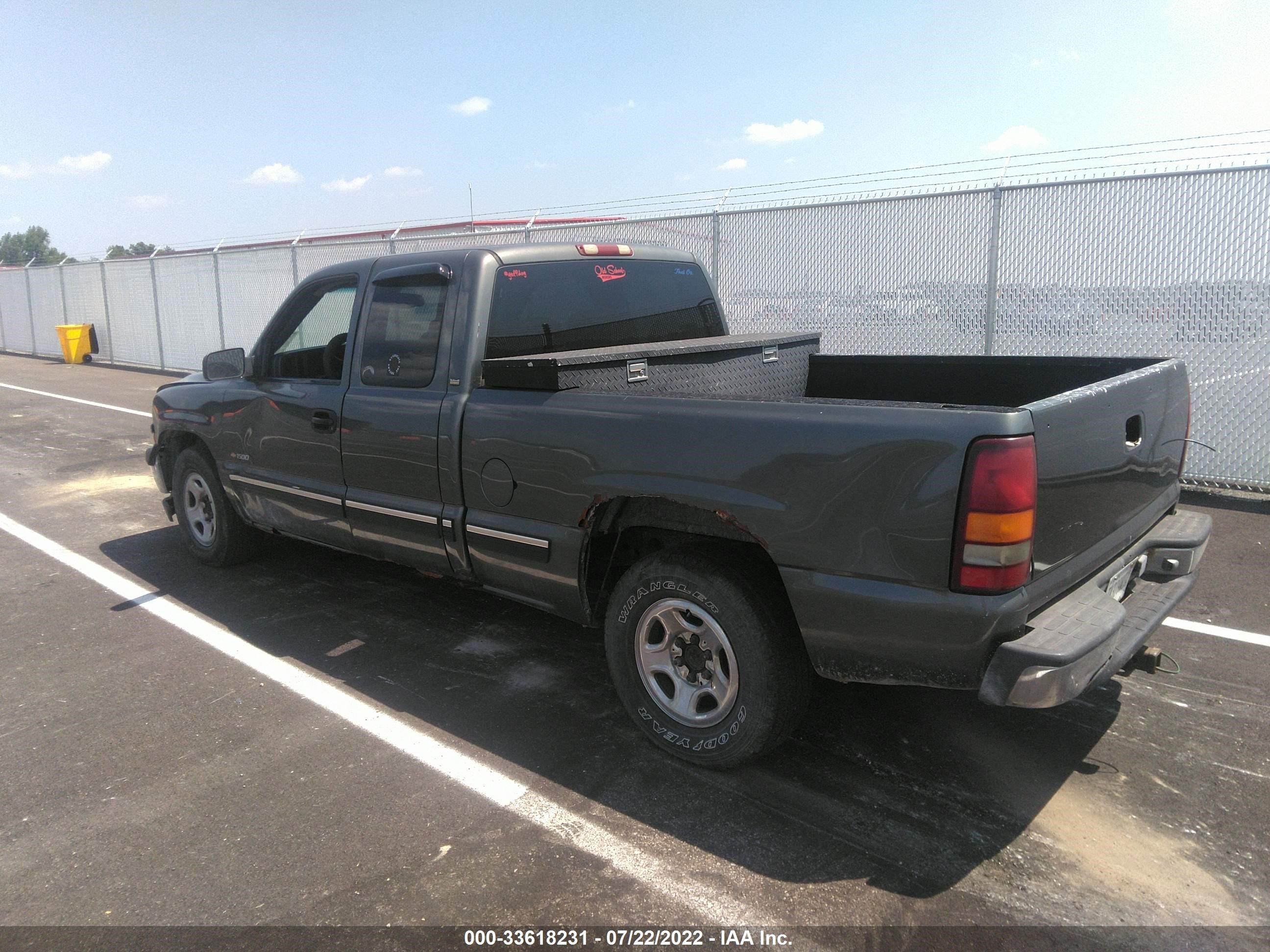 Photo 2 VIN: 2GCEC19VX11156442 - CHEVROLET SILVERADO 