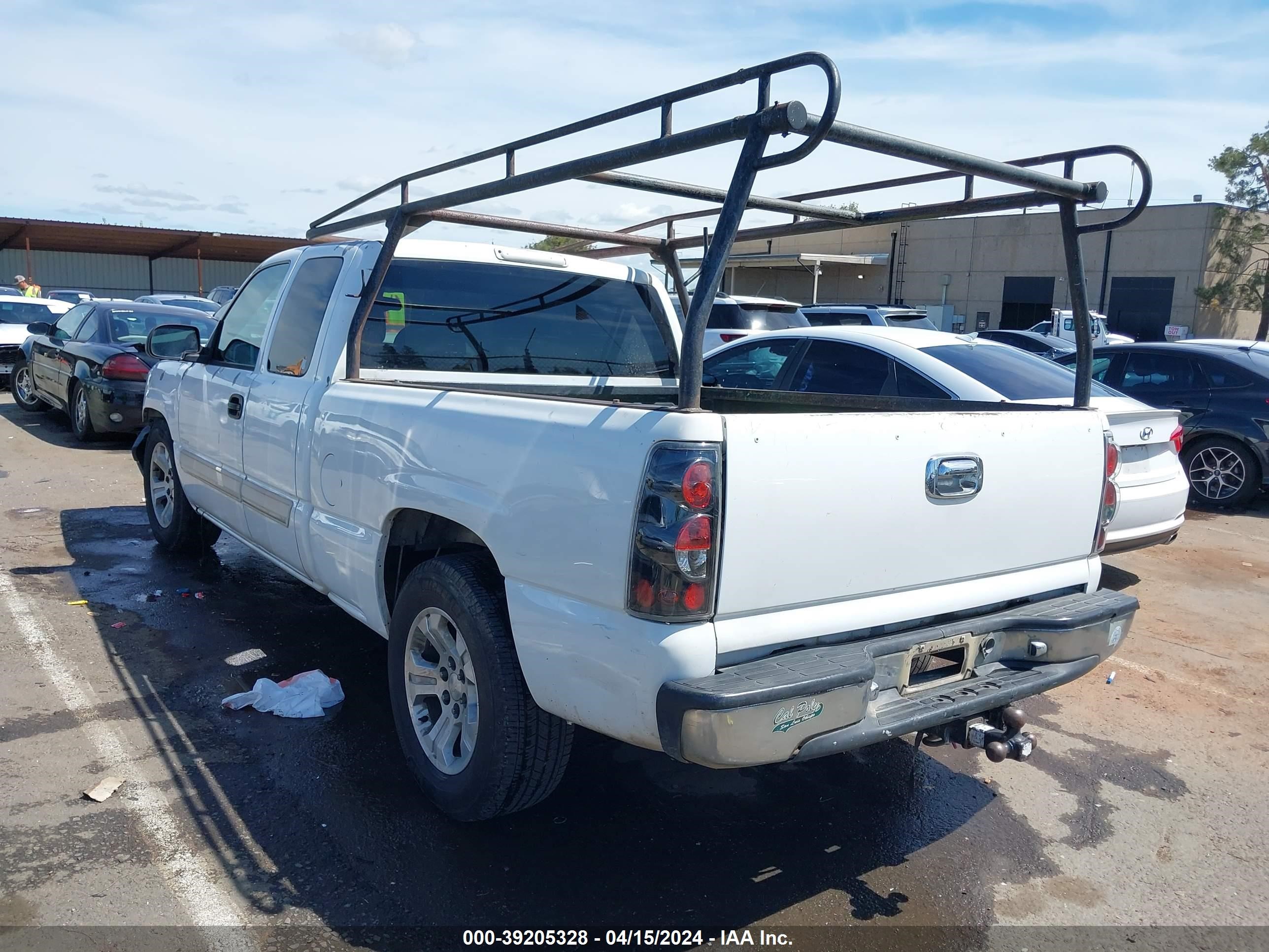 Photo 2 VIN: 2GCEC19VX31403560 - CHEVROLET SILVERADO 