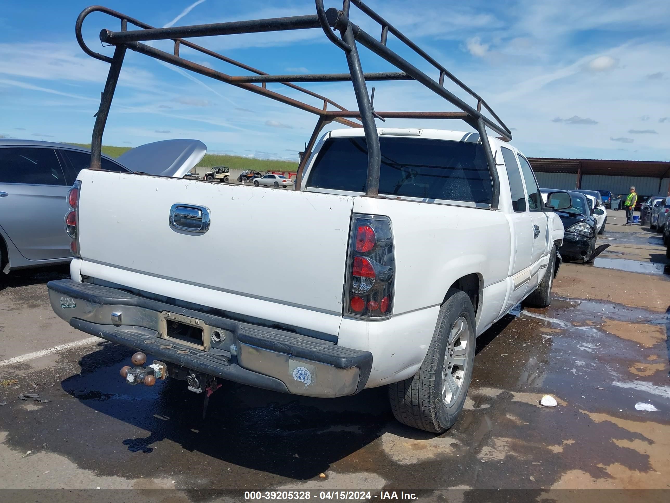 Photo 3 VIN: 2GCEC19VX31403560 - CHEVROLET SILVERADO 