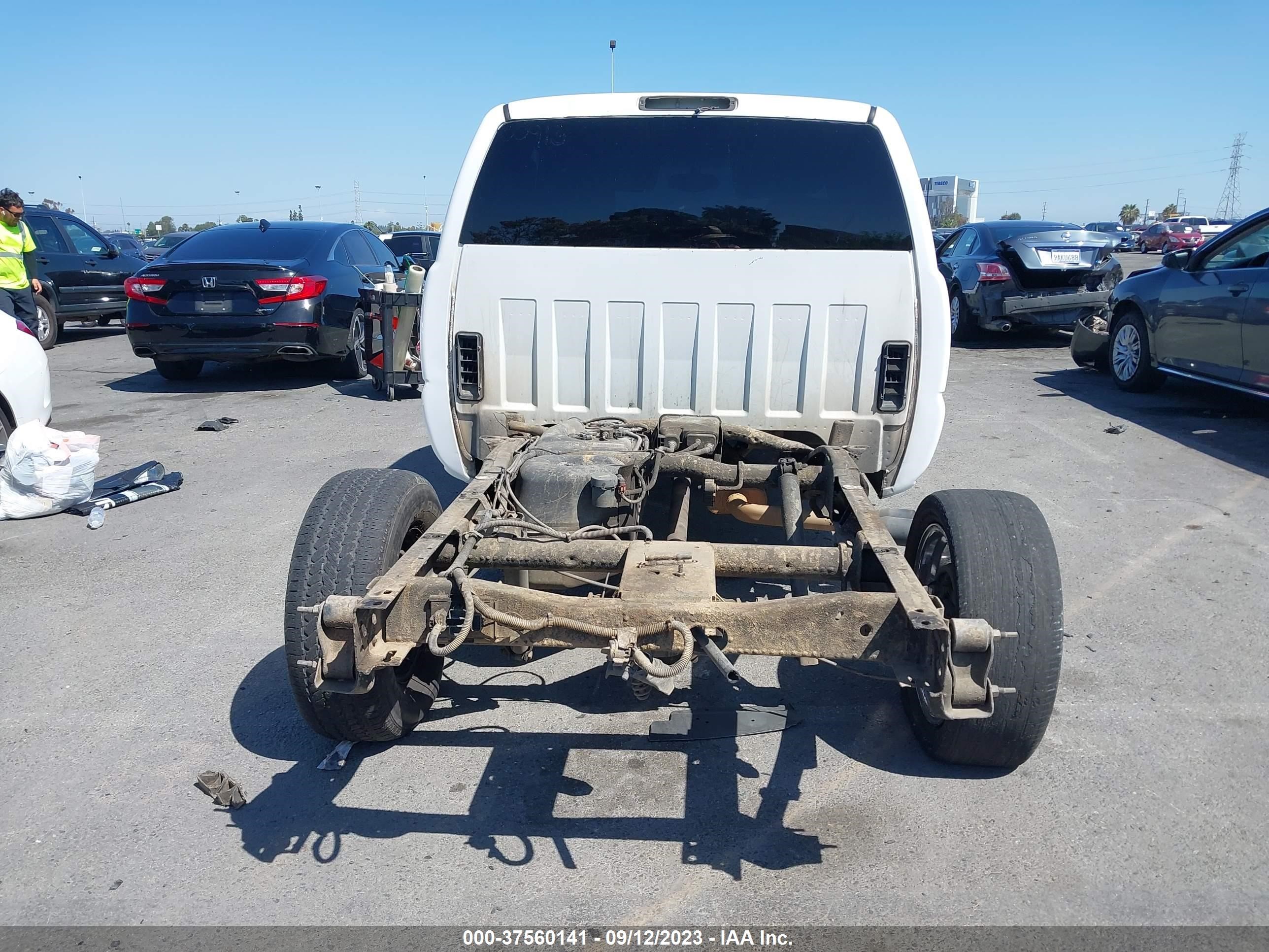 Photo 13 VIN: 2GCEC19VX51332041 - CHEVROLET SILVERADO 