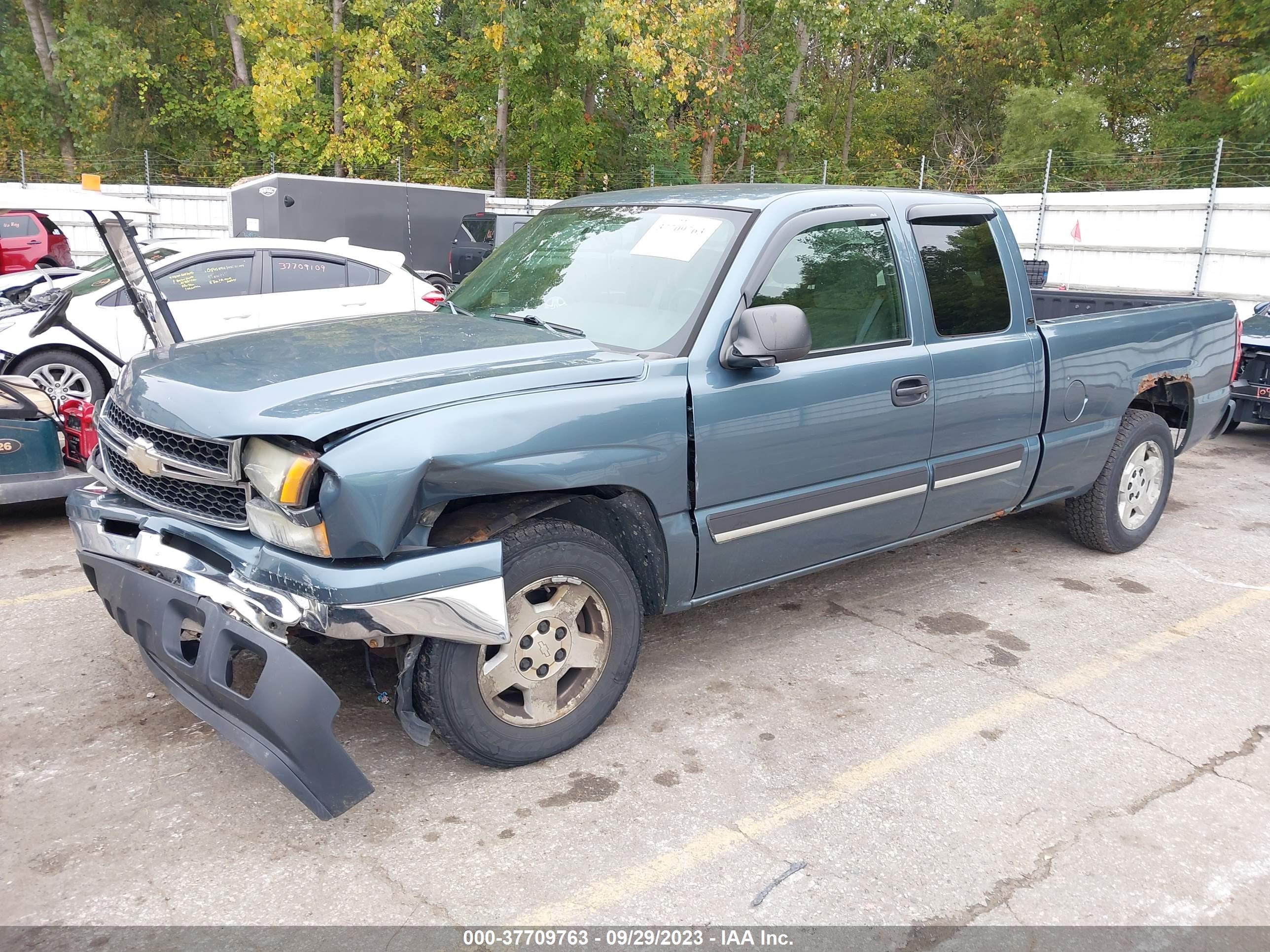 Photo 1 VIN: 2GCEC19VX61331215 - CHEVROLET SILVERADO 