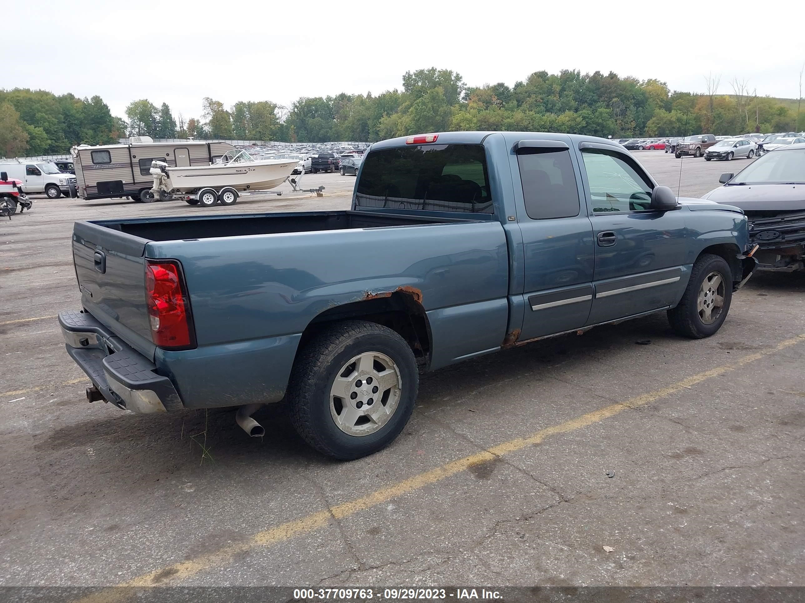 Photo 3 VIN: 2GCEC19VX61331215 - CHEVROLET SILVERADO 