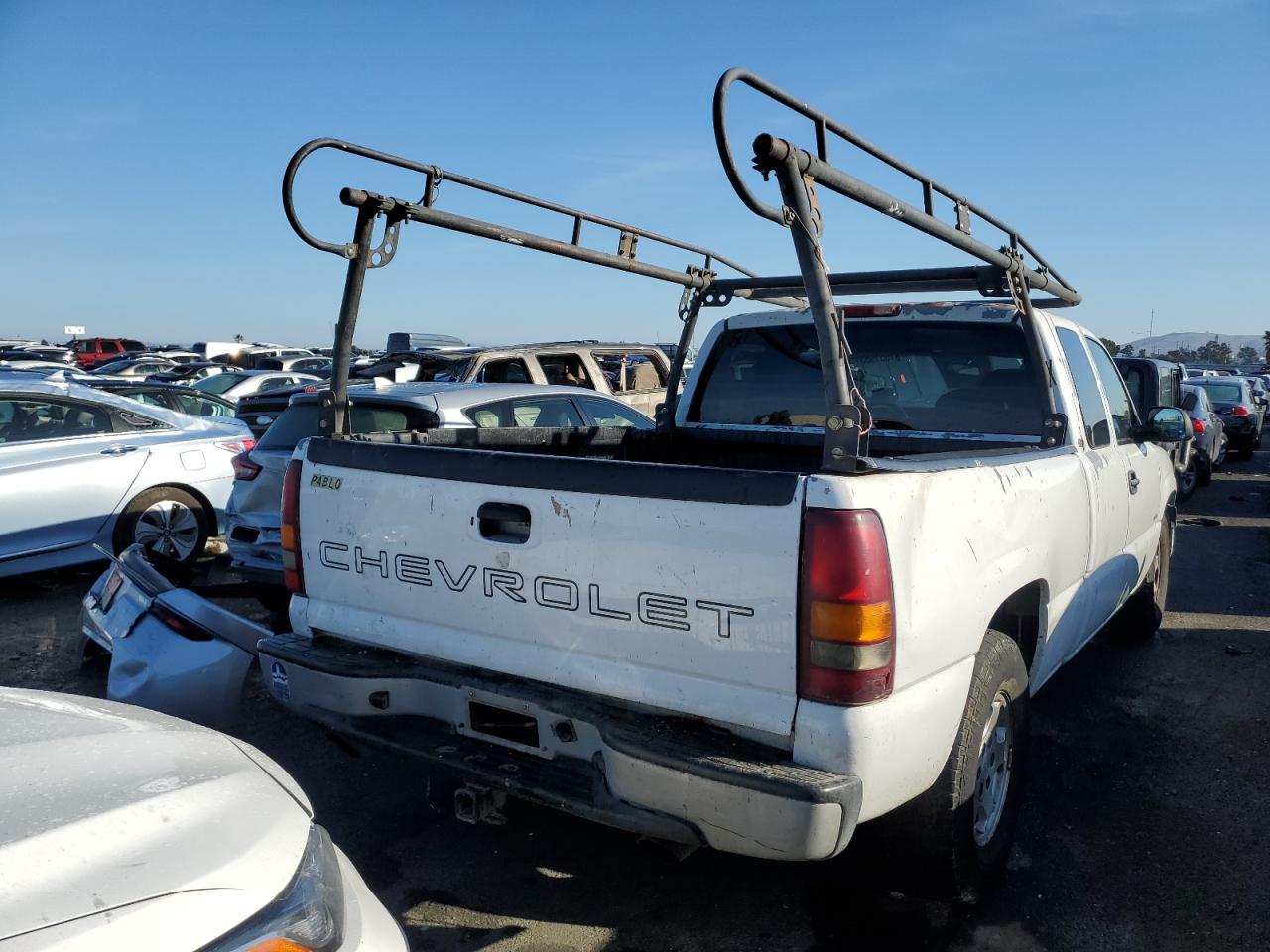 Photo 2 VIN: 2GCEC19W321146233 - CHEVROLET SILVERADO 