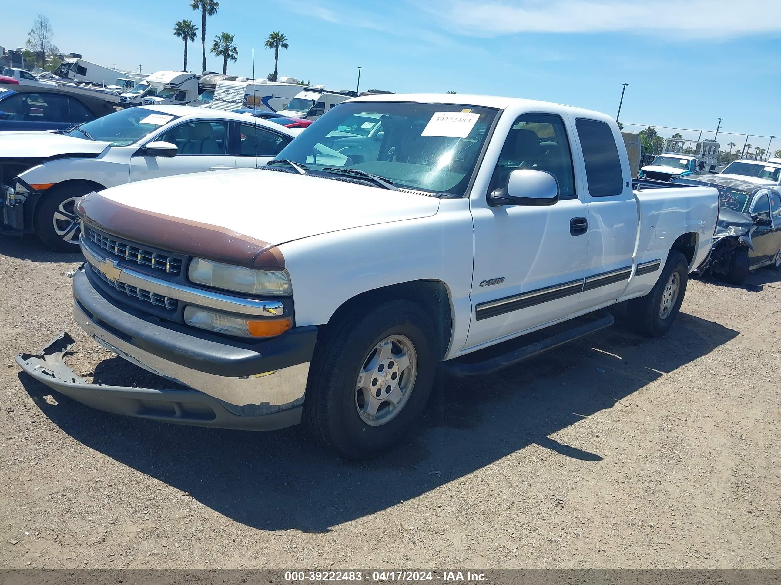 Photo 1 VIN: 2GCEC19W3X1234576 - CHEVROLET SILVERADO 