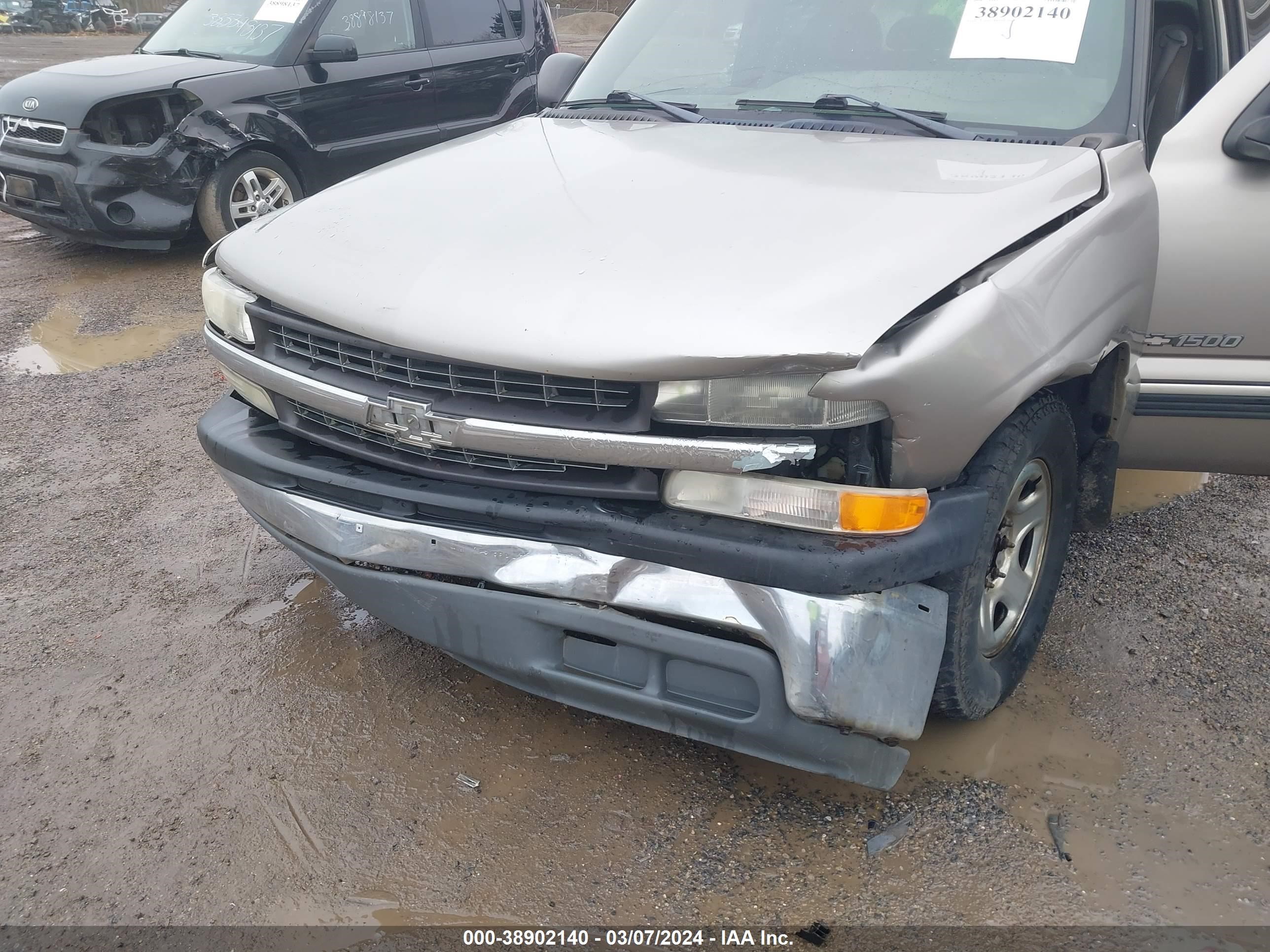 Photo 5 VIN: 2GCEC19W811285398 - CHEVROLET SILVERADO 