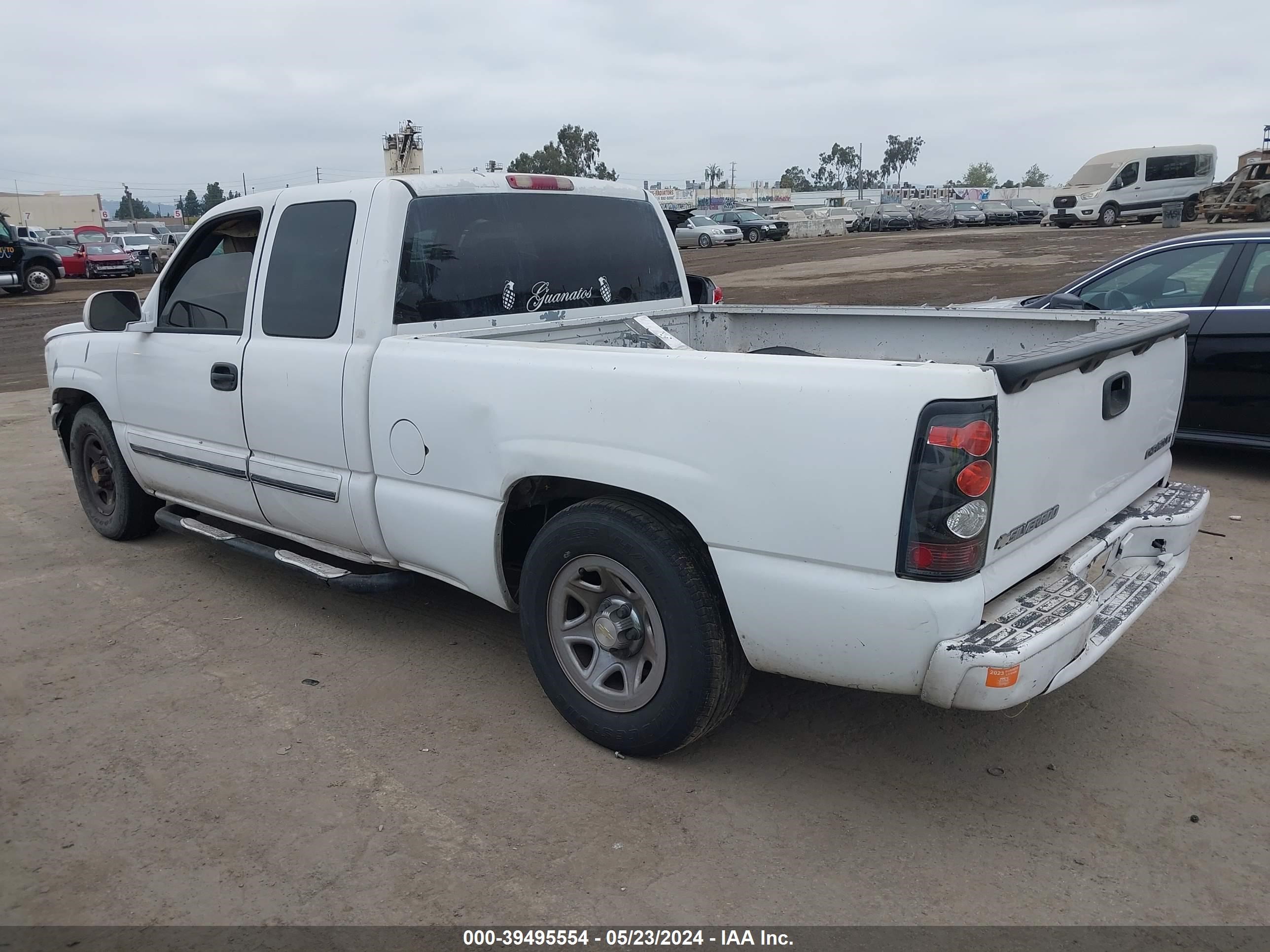 Photo 2 VIN: 2GCEC19X131389954 - CHEVROLET SILVERADO 