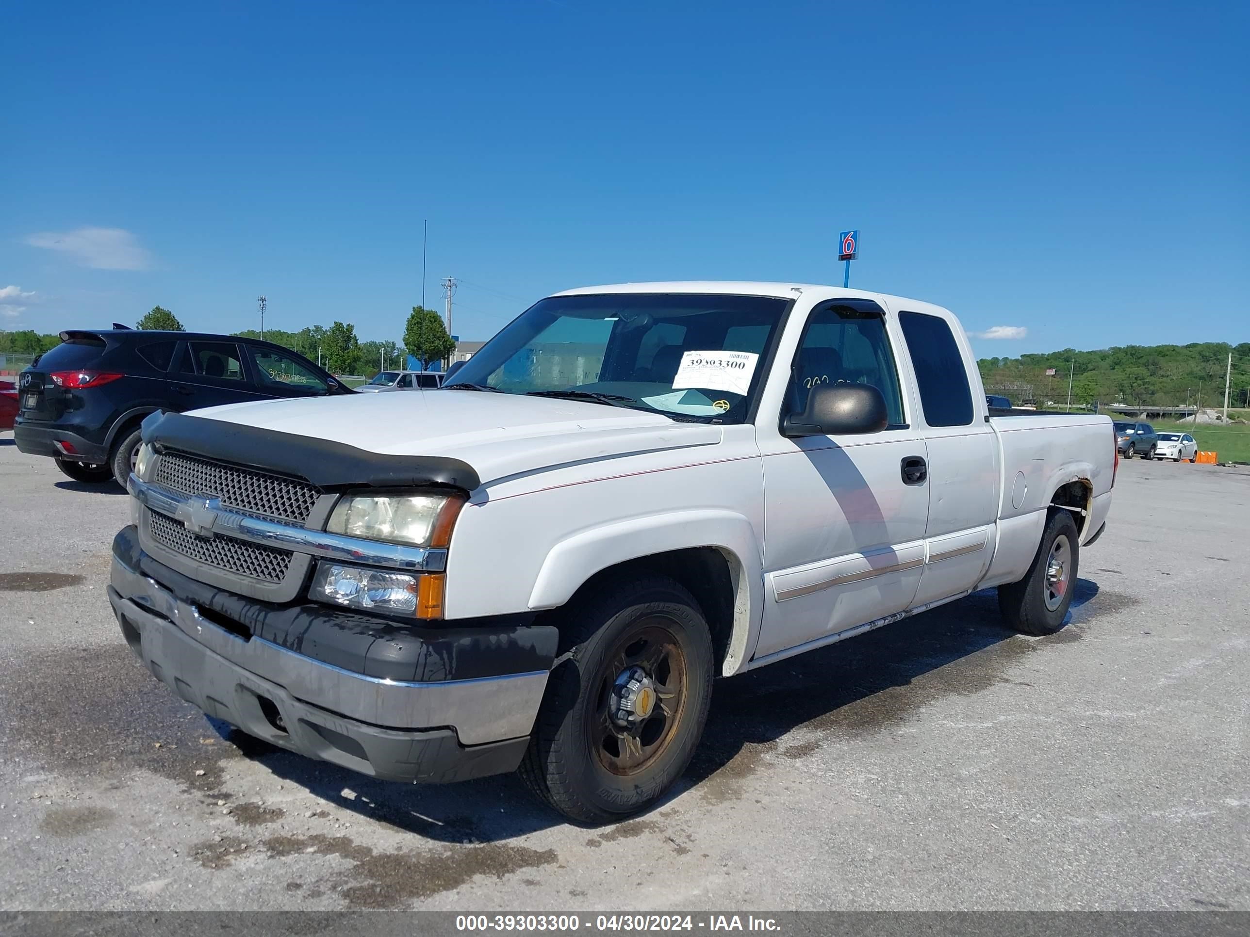 Photo 1 VIN: 2GCEC19X431283109 - CHEVROLET SILVERADO 