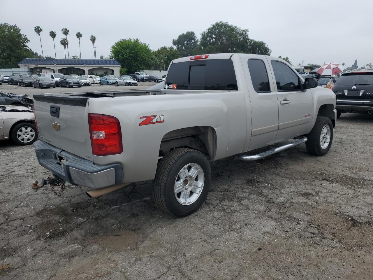 Photo 2 VIN: 2GCEC19Y471686327 - CHEVROLET SILVERADO 