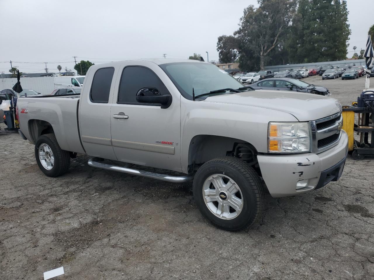 Photo 3 VIN: 2GCEC19Y471686327 - CHEVROLET SILVERADO 