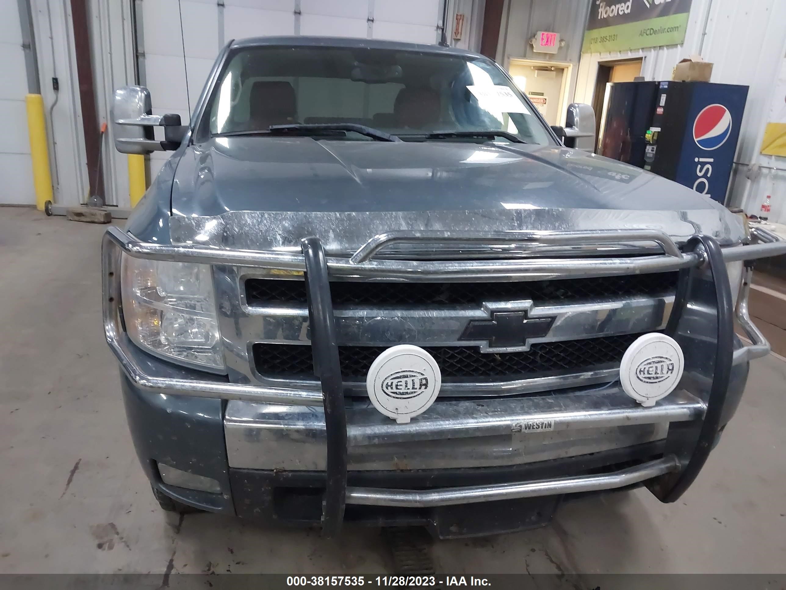 Photo 12 VIN: 2GCEK133271711497 - CHEVROLET SILVERADO 