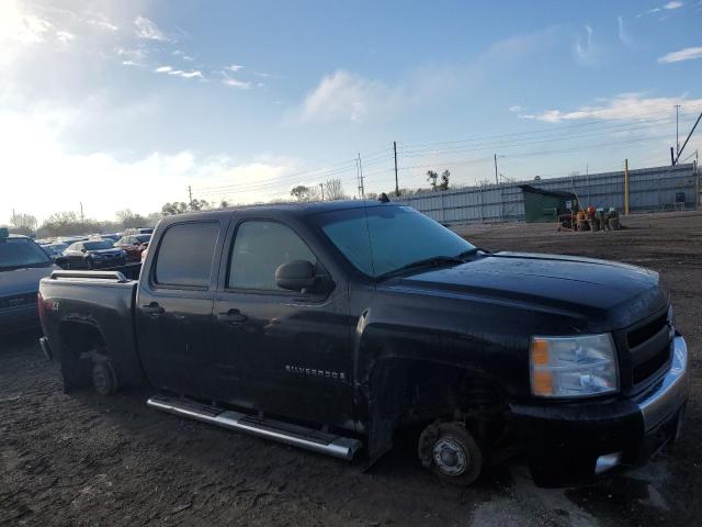 Photo 3 VIN: 2GCEK133281127084 - CHEVROLET SILVERADO 