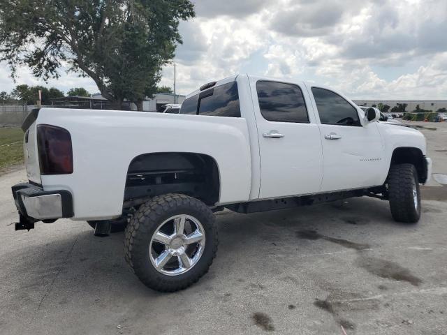 Photo 2 VIN: 2GCEK133581221900 - CHEVROLET SILVERADO 