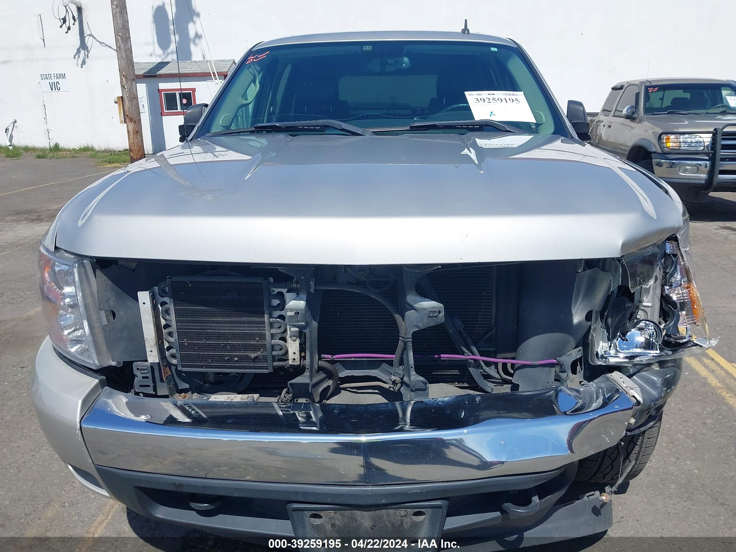 Photo 12 VIN: 2GCEK133581336433 - CHEVROLET SILVERADO 