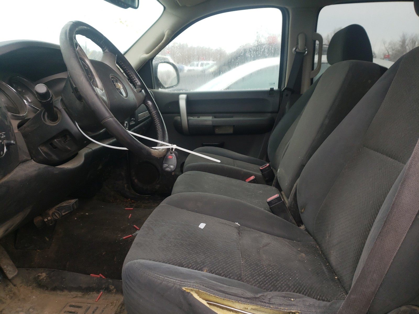 Photo 4 VIN: 2GCEK133681337297 - CHEVROLET SILVERADO 