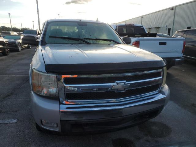 Photo 4 VIN: 2GCEK133971718110 - CHEVROLET SILVERADO 