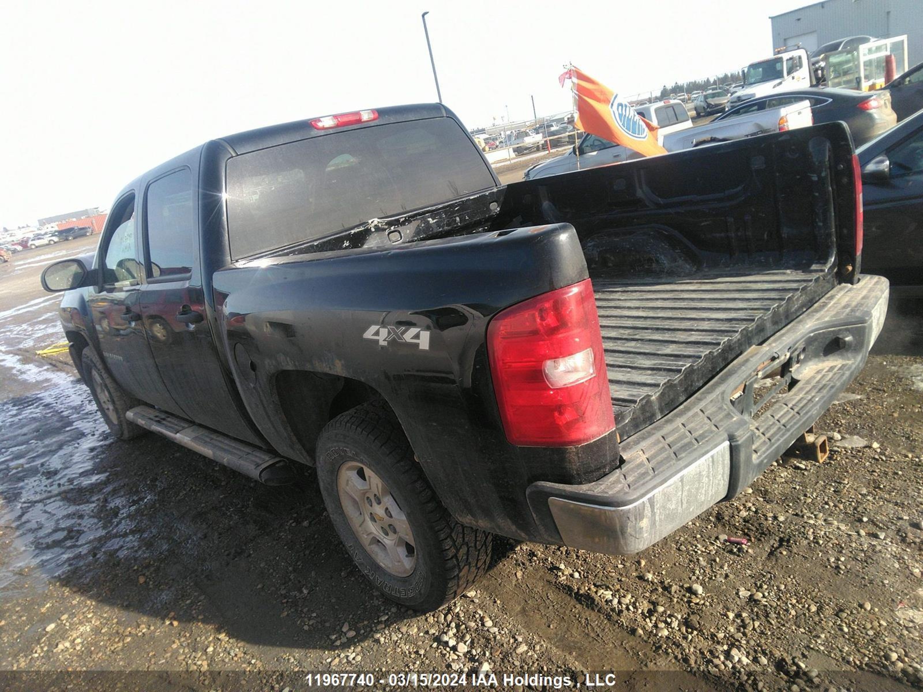 Photo 2 VIN: 2GCEK13C671690041 - CHEVROLET SILVERADO 